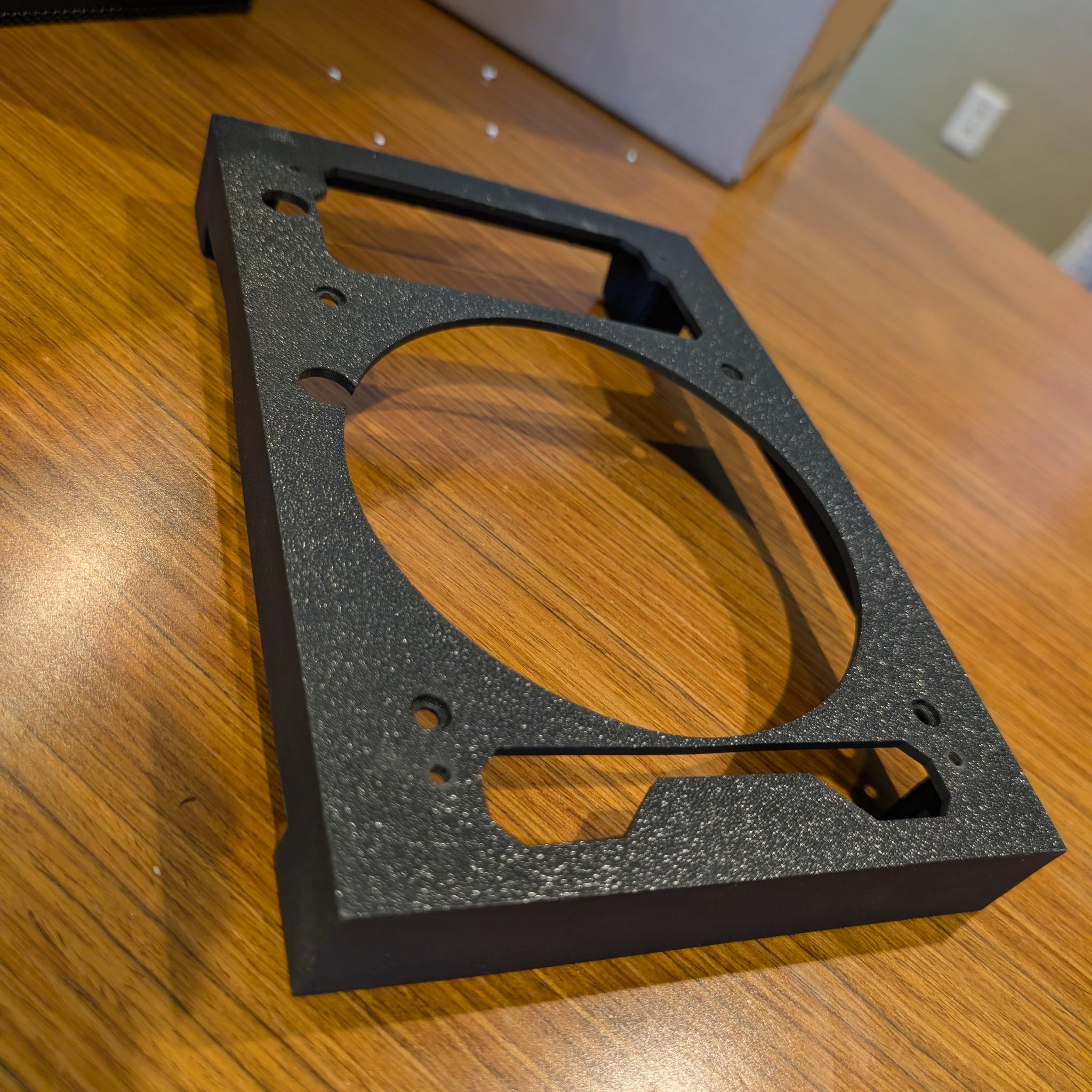 SSUPD Meshroom S w/PCIe 5.0 Riser (Black - Mesh)