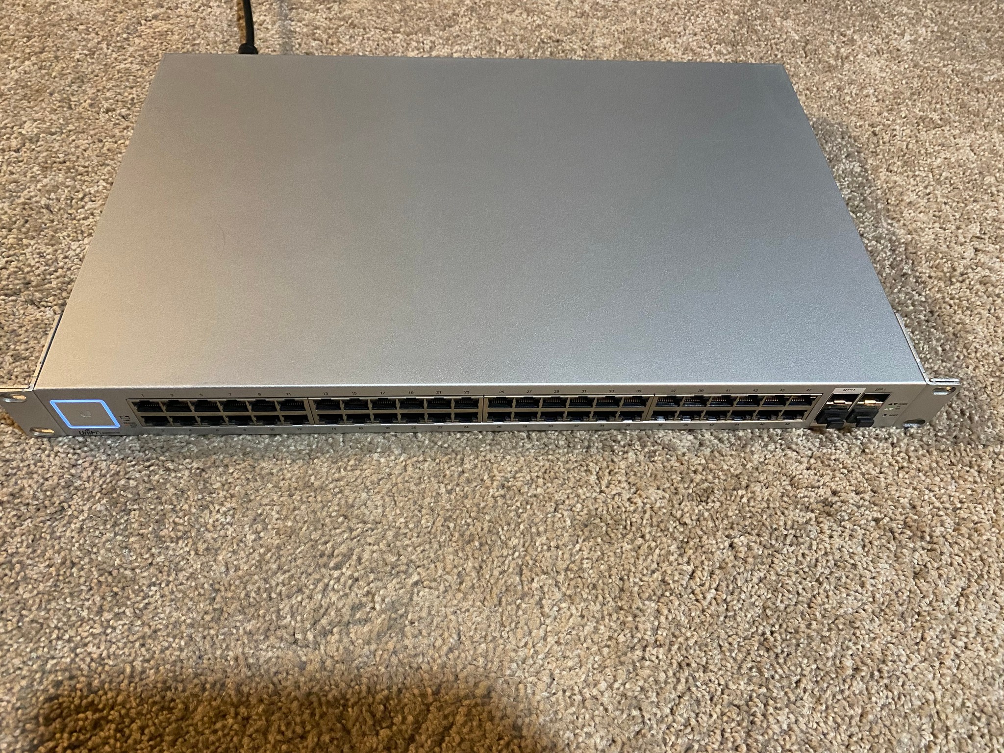 Ubiquiti UniFi US-48 48-Port Switch | NON-PoE | 2x SFP+ 10G + 2x SFP | Rackmount | Tested