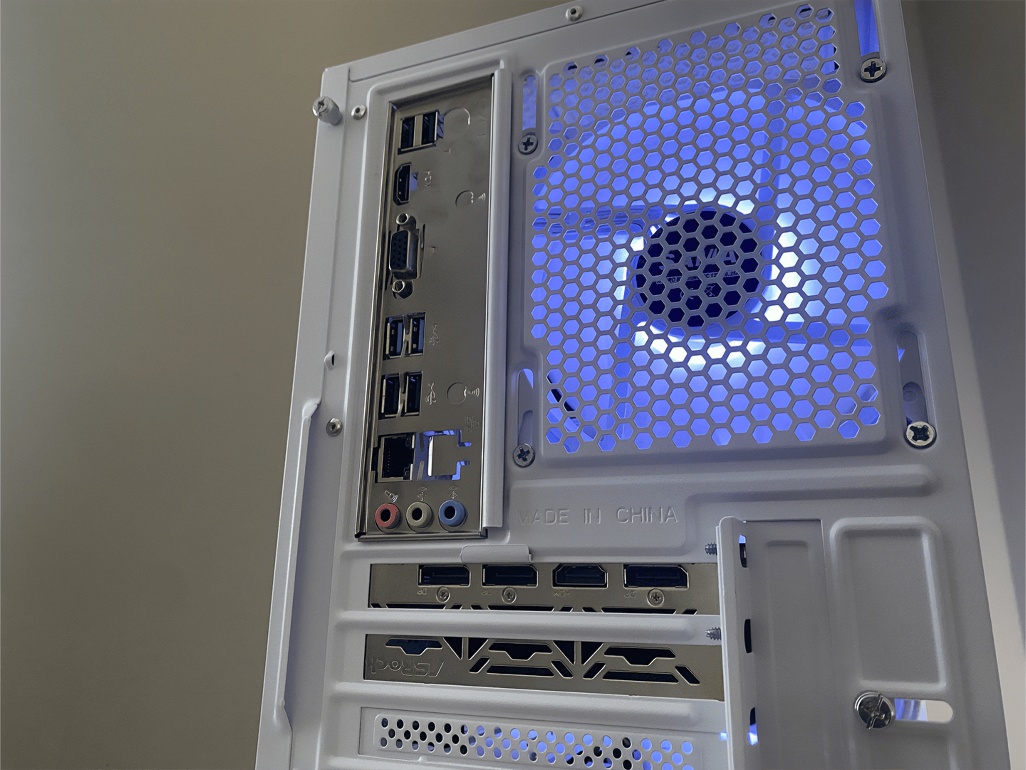 ❄️💵 SALE | RX 6600XT 8GB | RYZEN 5 5500 | 1TB SSD | 16GB RAM | WINDOWS 11 | WHITE RGB 💵 ❄️