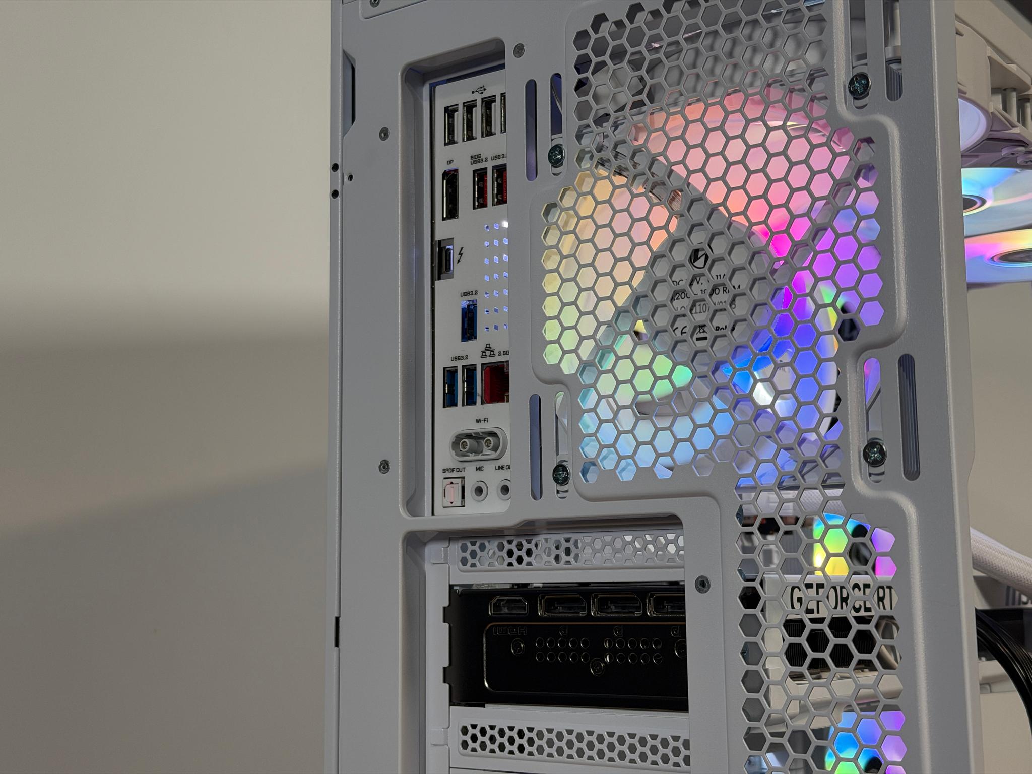 GeForce RTX 5080 Core Ultra 7 270K Plus Gaming and Streaming PC
