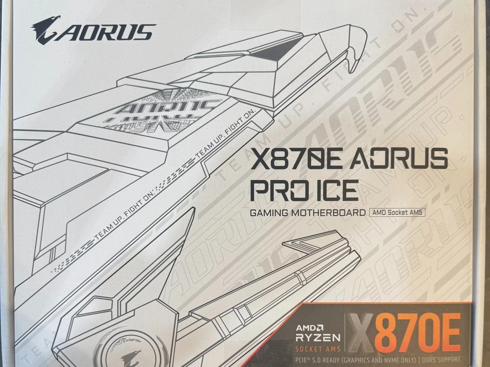 GIGABYTE - X870E AORUS PRO ICE (Socket AM5) AMD X870 ATX DDR5 Wi-Fi Motherboard