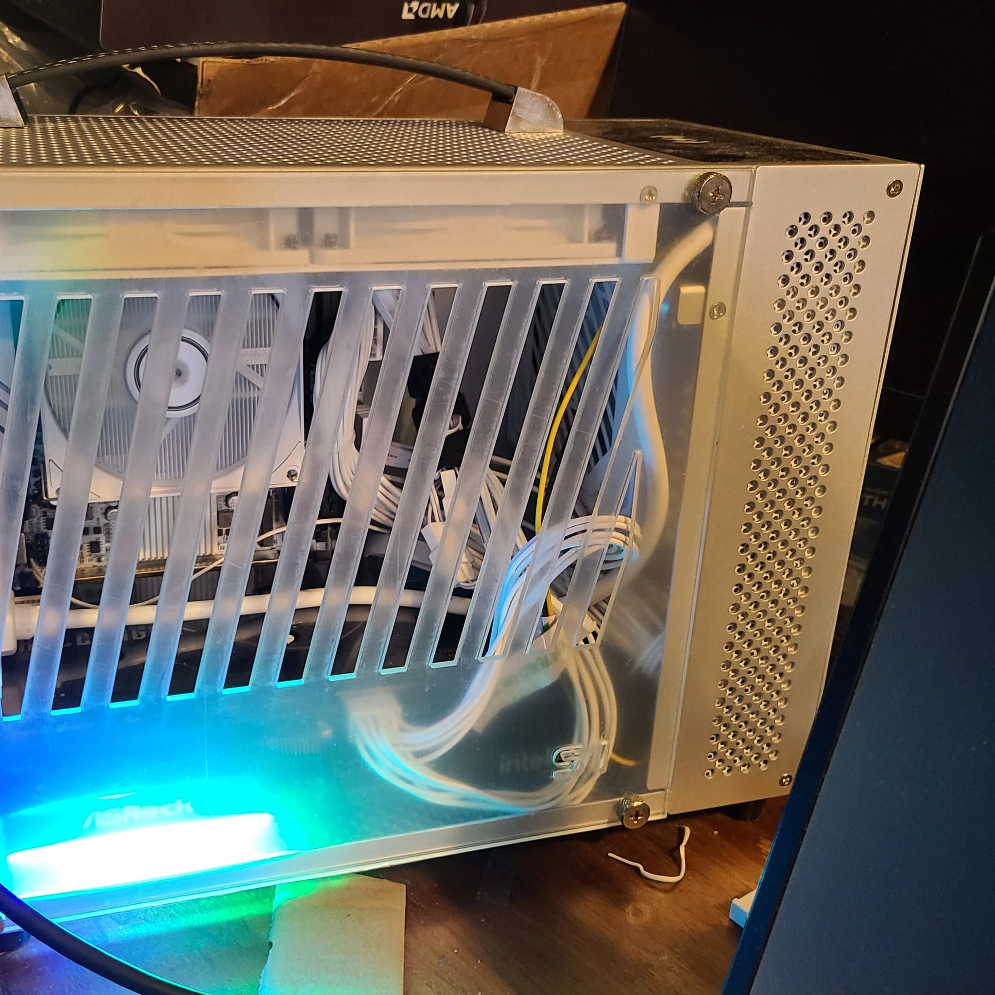 Ryzen 5600/b550/ARC b570 10gb/32gb ram mini itx lunch box