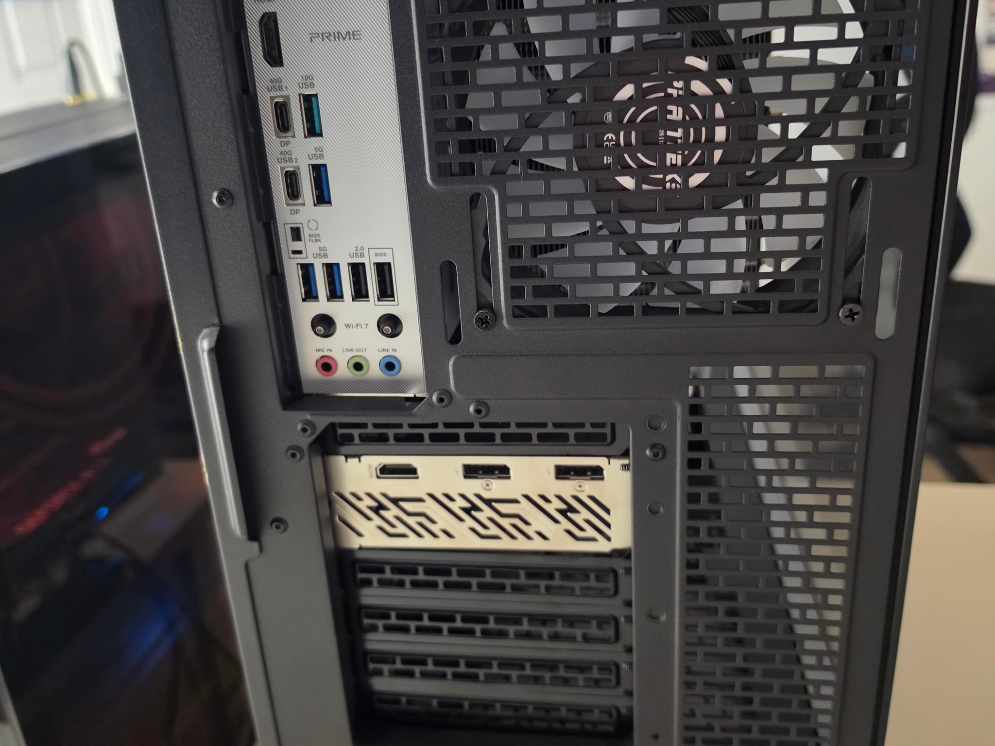 Radeon RX 9060 XT 16GB Custom Gaming PC - Ryzen 5 9600X, 32GB RAM, 1TB NVMe SSD