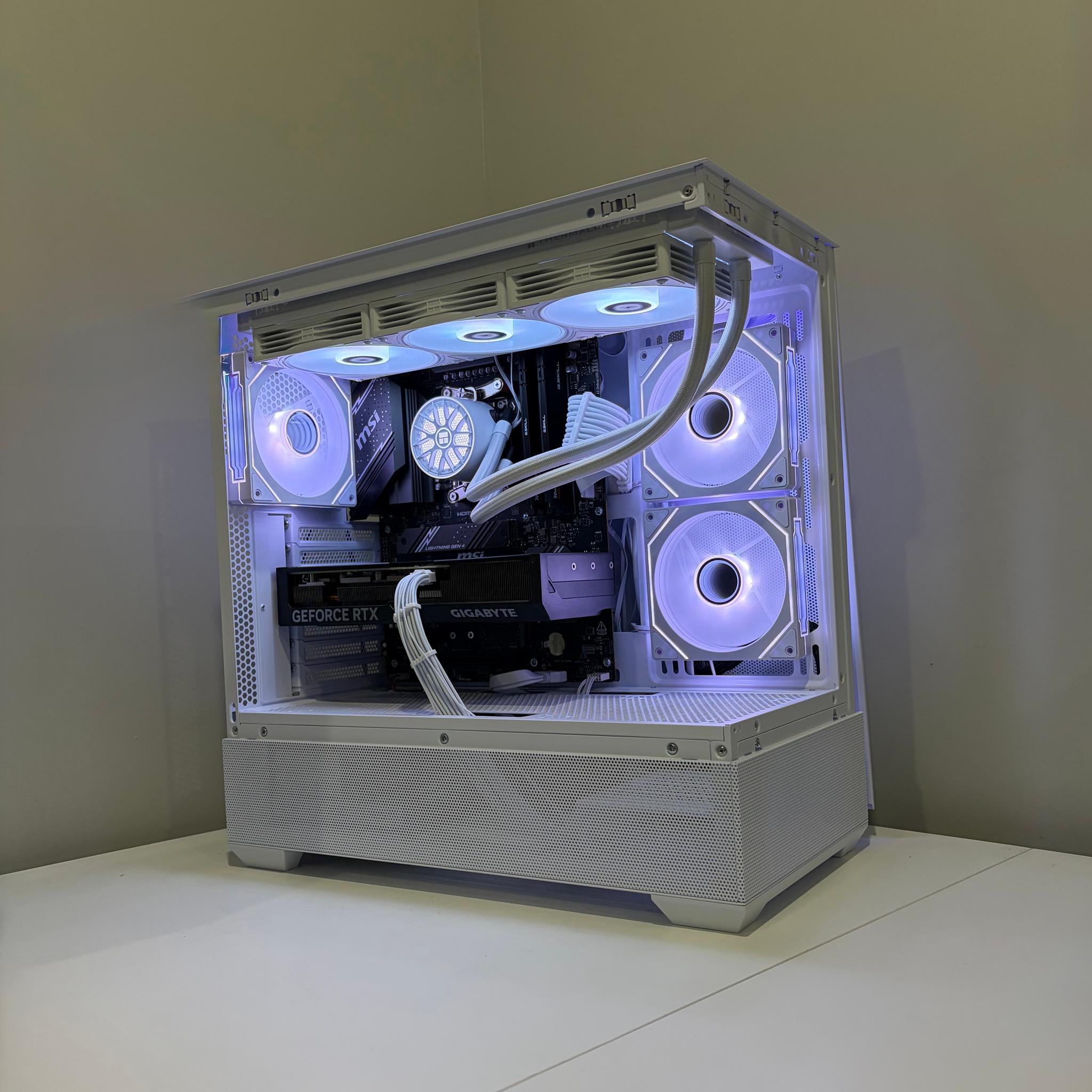 RTX 4070 Super | Ryzen 7 7700x | 32GB DDR5 RAM | 1TB SSD | Gaming PC