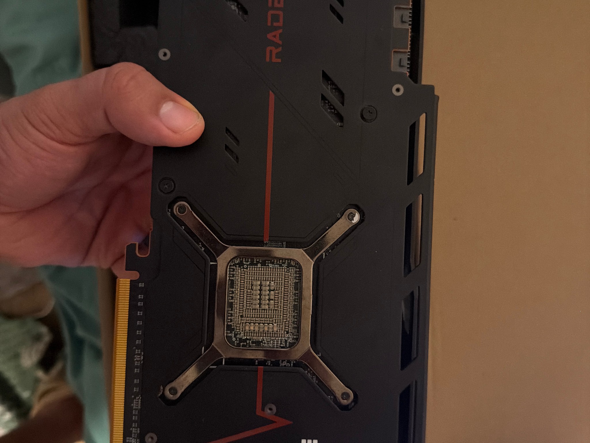 SAPPHIRE PULSE Radeon RX 7900 XTX