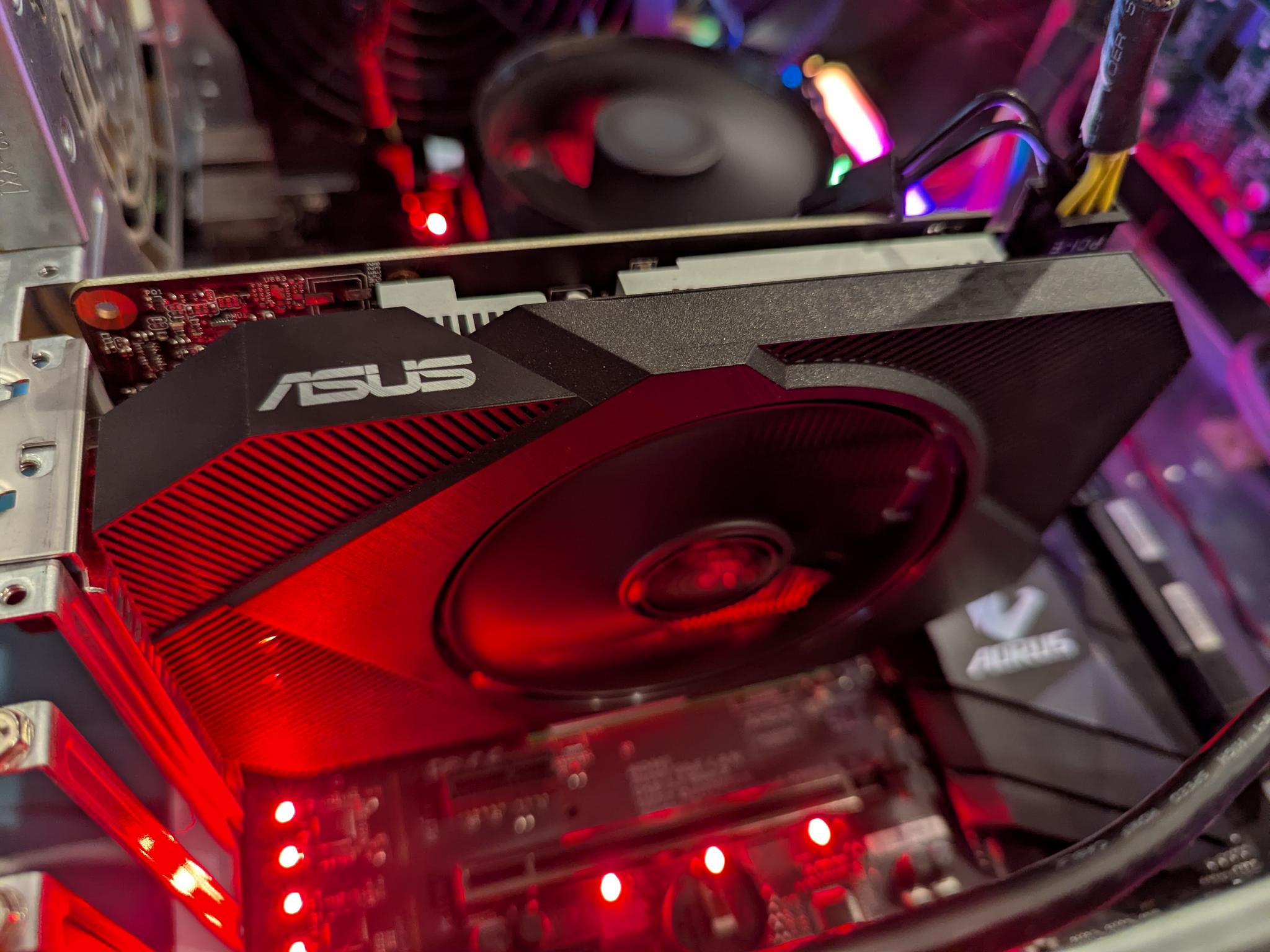 ASUS Phoenix GeForce GTX 1650 4GB GDDR6 (PH-GTX1650-4GD6-P)