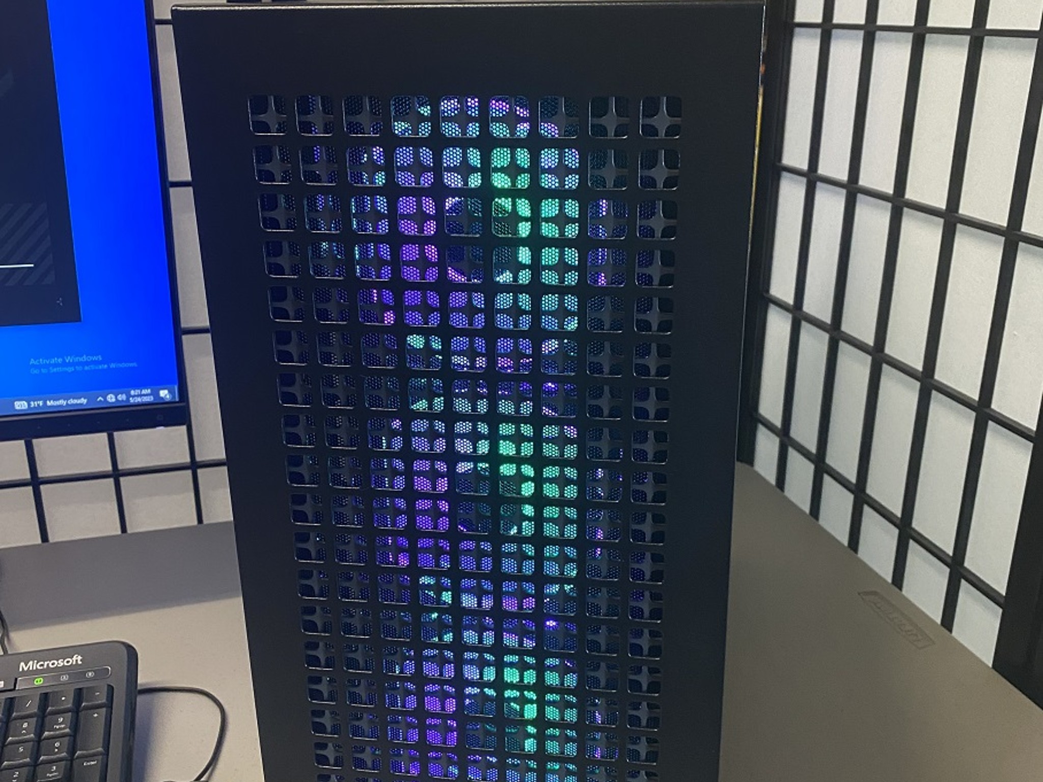 nVidia RTX 3060 TI, Ryzen 5 5600x, 32GB DDR4 3600MHz, 2 x Crucial 1TB NVMe, 650W Gold, WiFi/BT