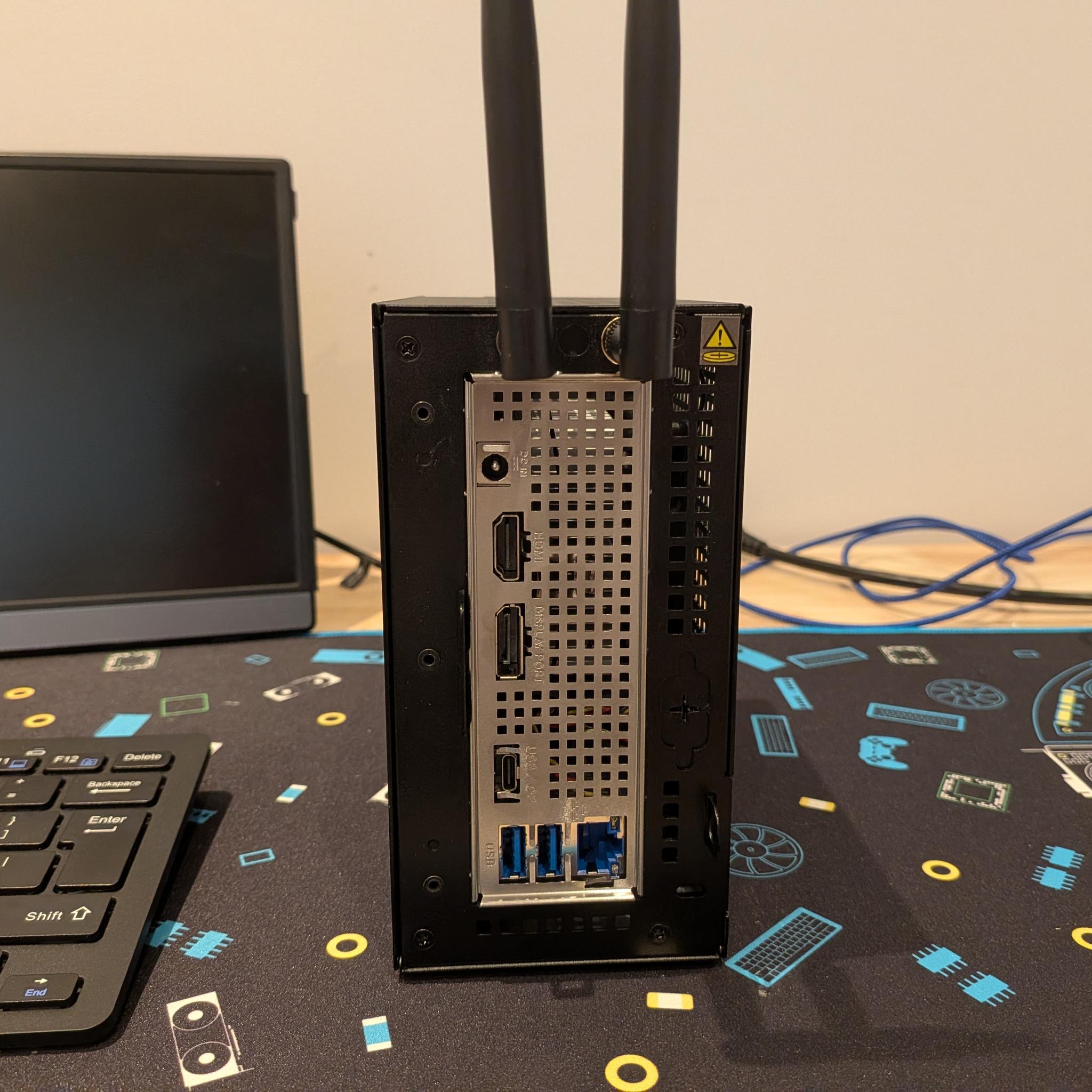 Fun Size Steambox - Ryzen 5 8600G, 32 GB DDR5, 1 TB Gen 4 NVME, SteamOS