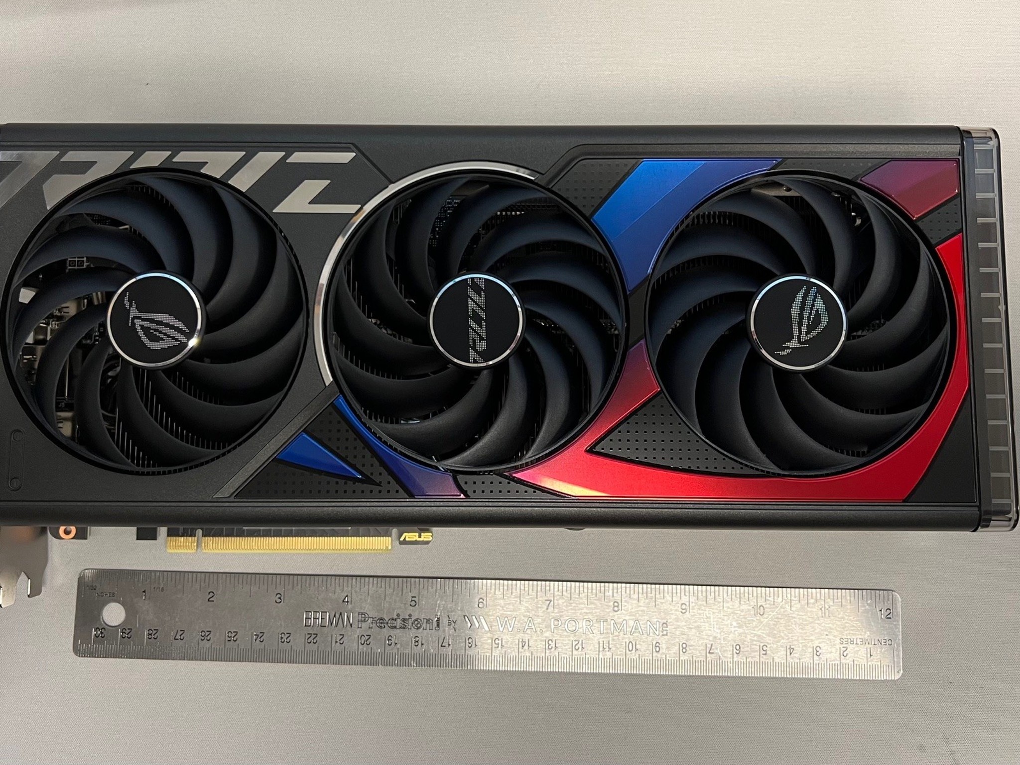 GeForce RTX™ 4070 Ti Super ASUS ROG Strix 16GB GDDR6X