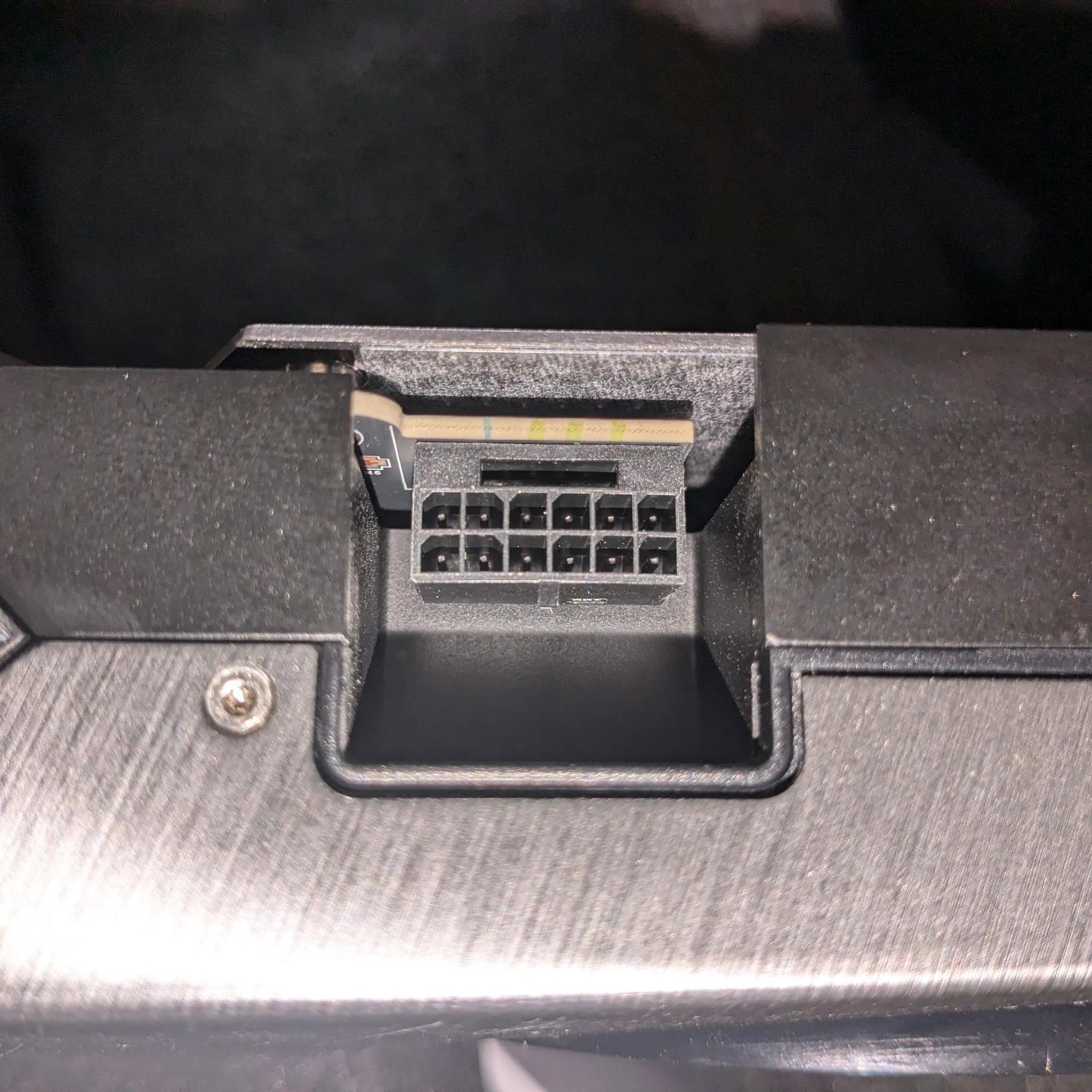 Nvidia RTX 5080 Msi Suprim liquid Soc edition