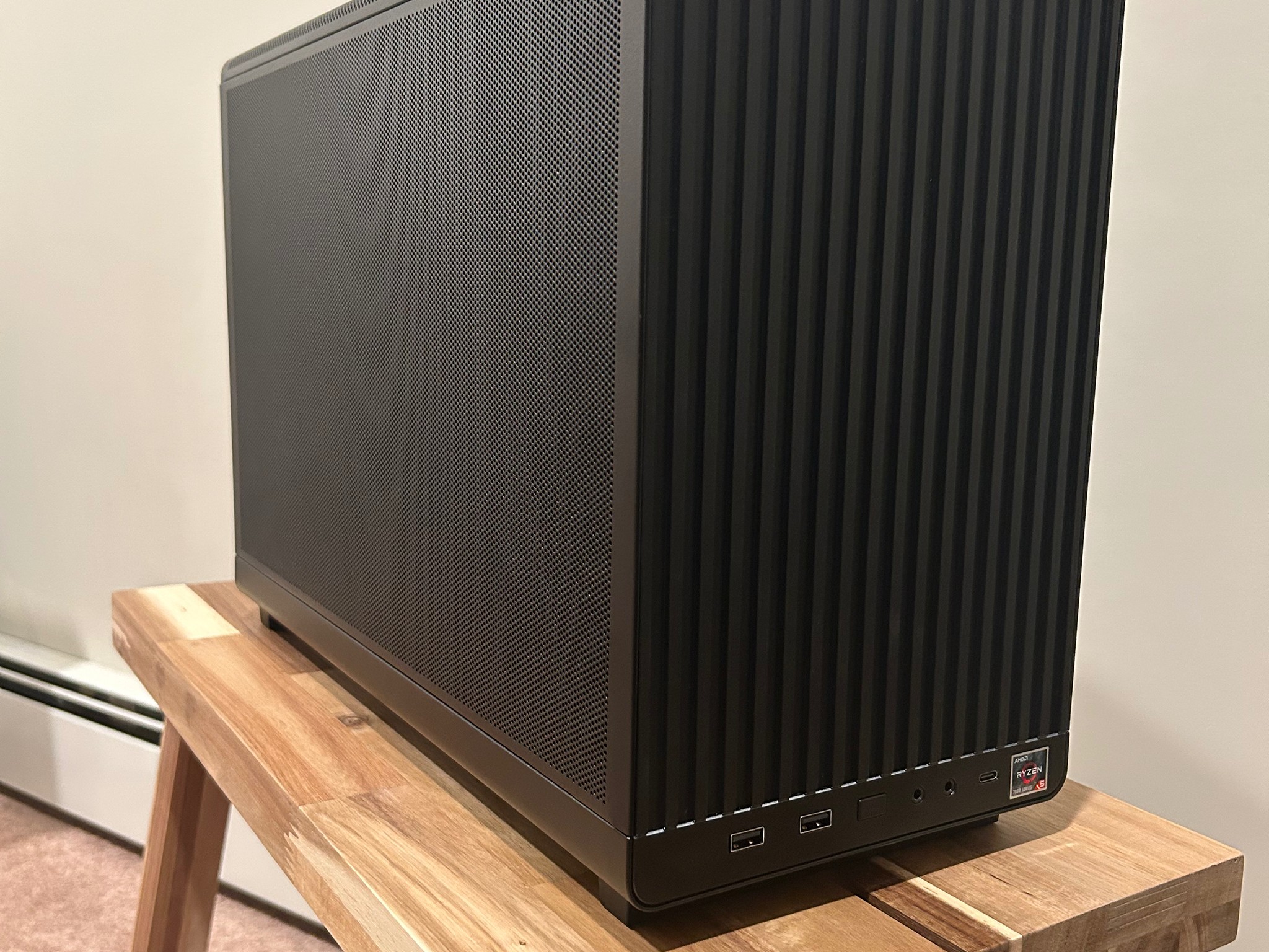 𝙉𝙞𝙣𝙟𝙖 - Small 1440p Silent Monster - 7600X/7800 XT/32 GB DDR5/1 TB SSD/W11 Pro