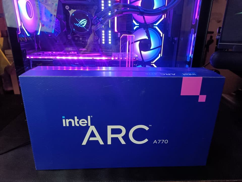 SUPER  SALE!!! VERY LIGHTLY USED Arc A770 Limited Edition 16GB
