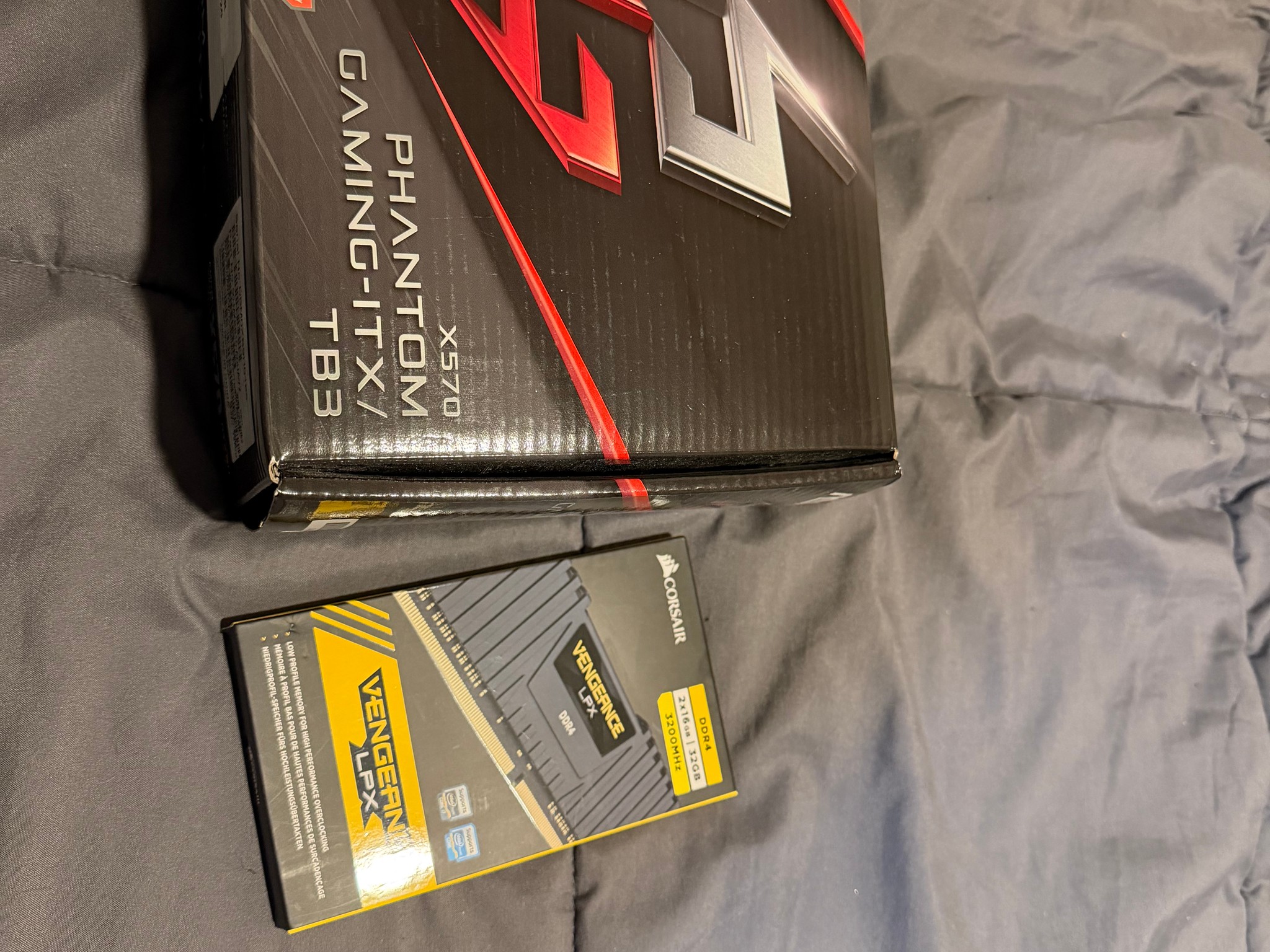 AM4 Phantom Gaming ITX mobo and Corsair 32gig ram combo