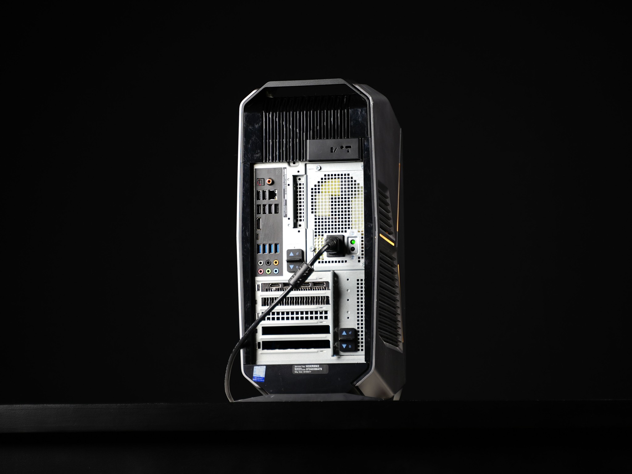 \ NA-10 / RX 580 Intel Core i7 8700 .5TB Windows 11 16GB Gaming PC