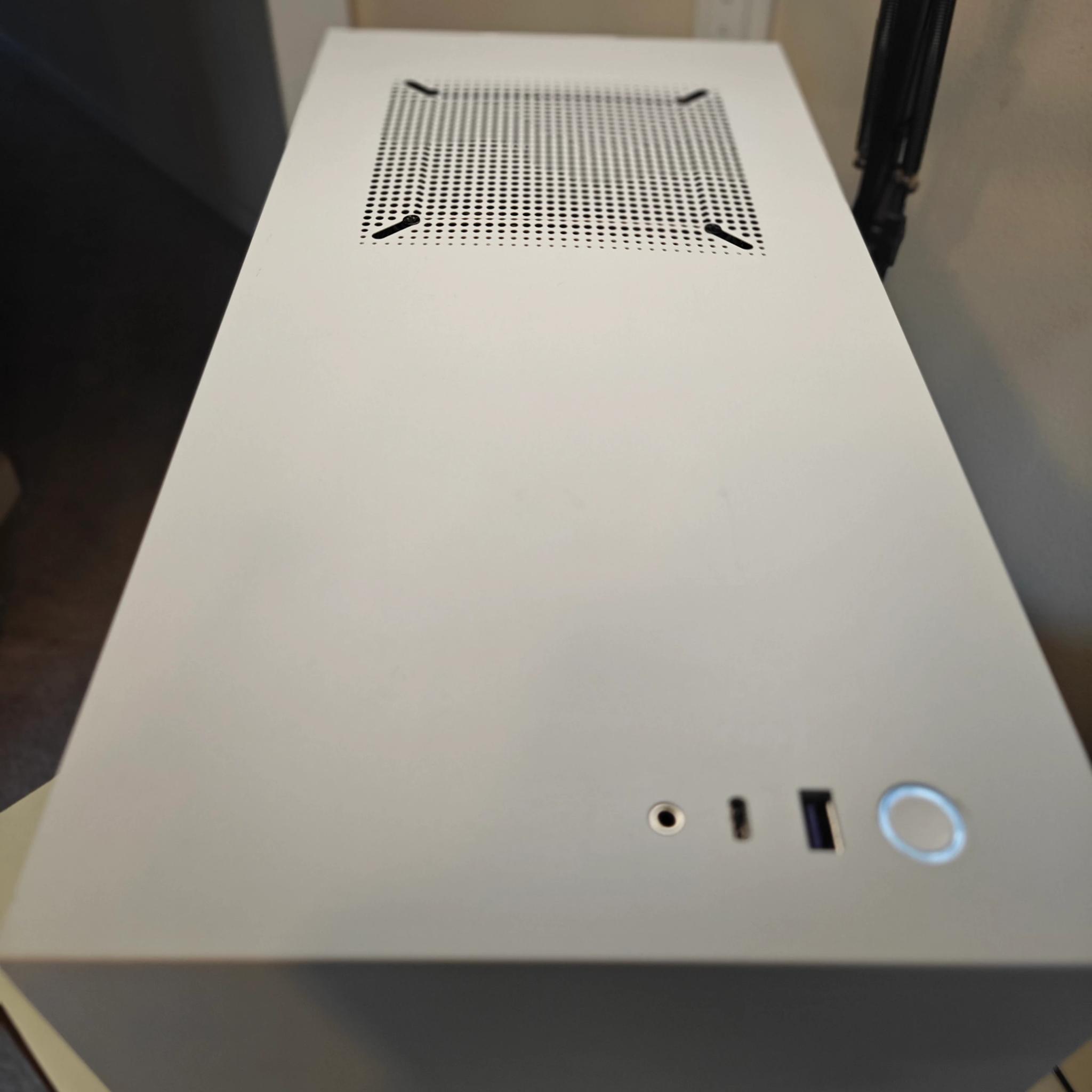 Checkered ⬜🔳⬛ | Ryzen 7 5700X3D | Geforce RTX 3060 12GB | 32GB DDR4 RAM | 1TB NVMe SSD