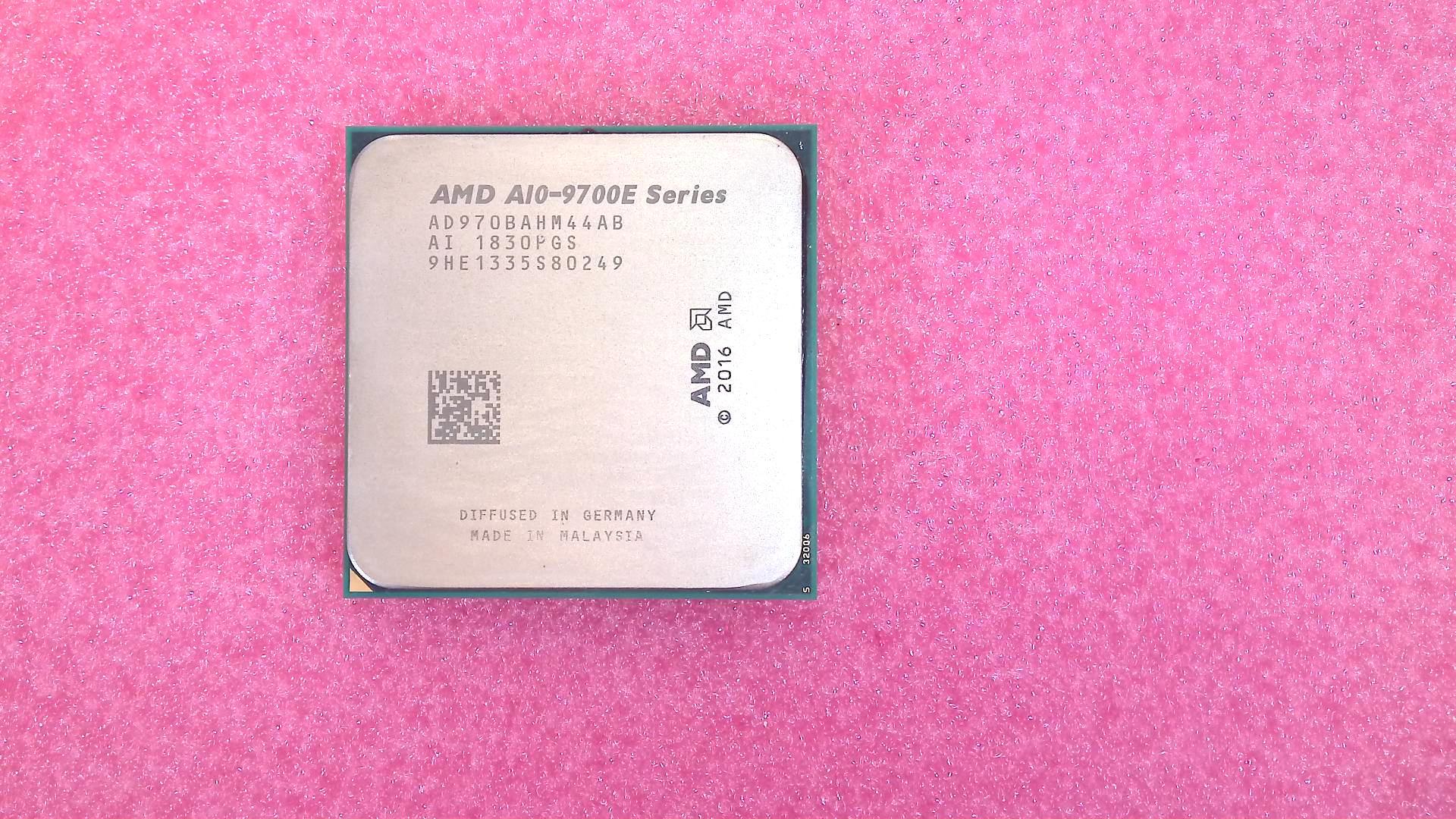 AMD AD9700AHABBOX 7th Generation A10-9700E Quad-Core Processor with Radeon R7 Graphics