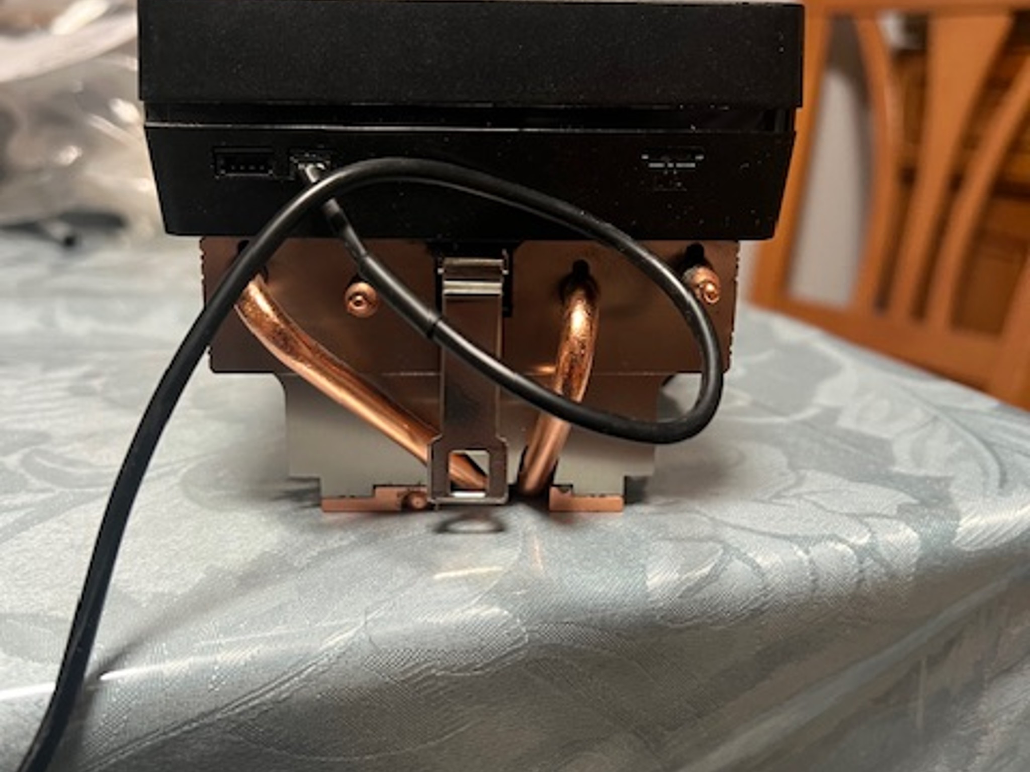 AMD AM4 Socket Ryzen 3/5/7/9 Wraith Prism Stock Cooler.