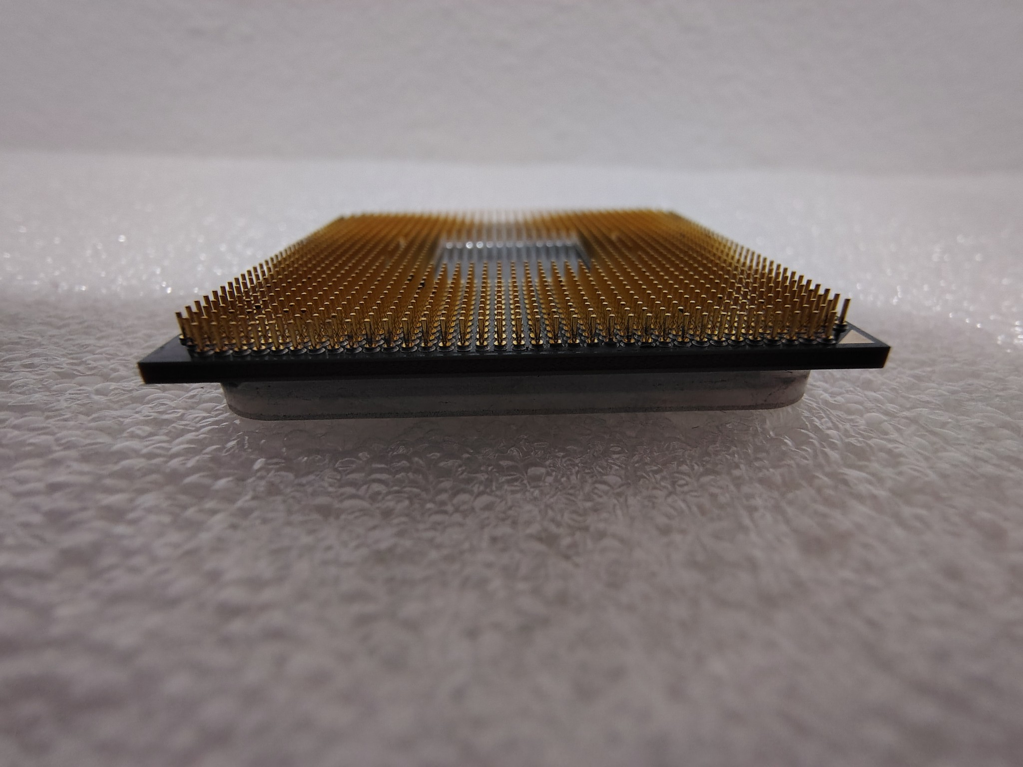 Ryzen 7 5700X - AMD