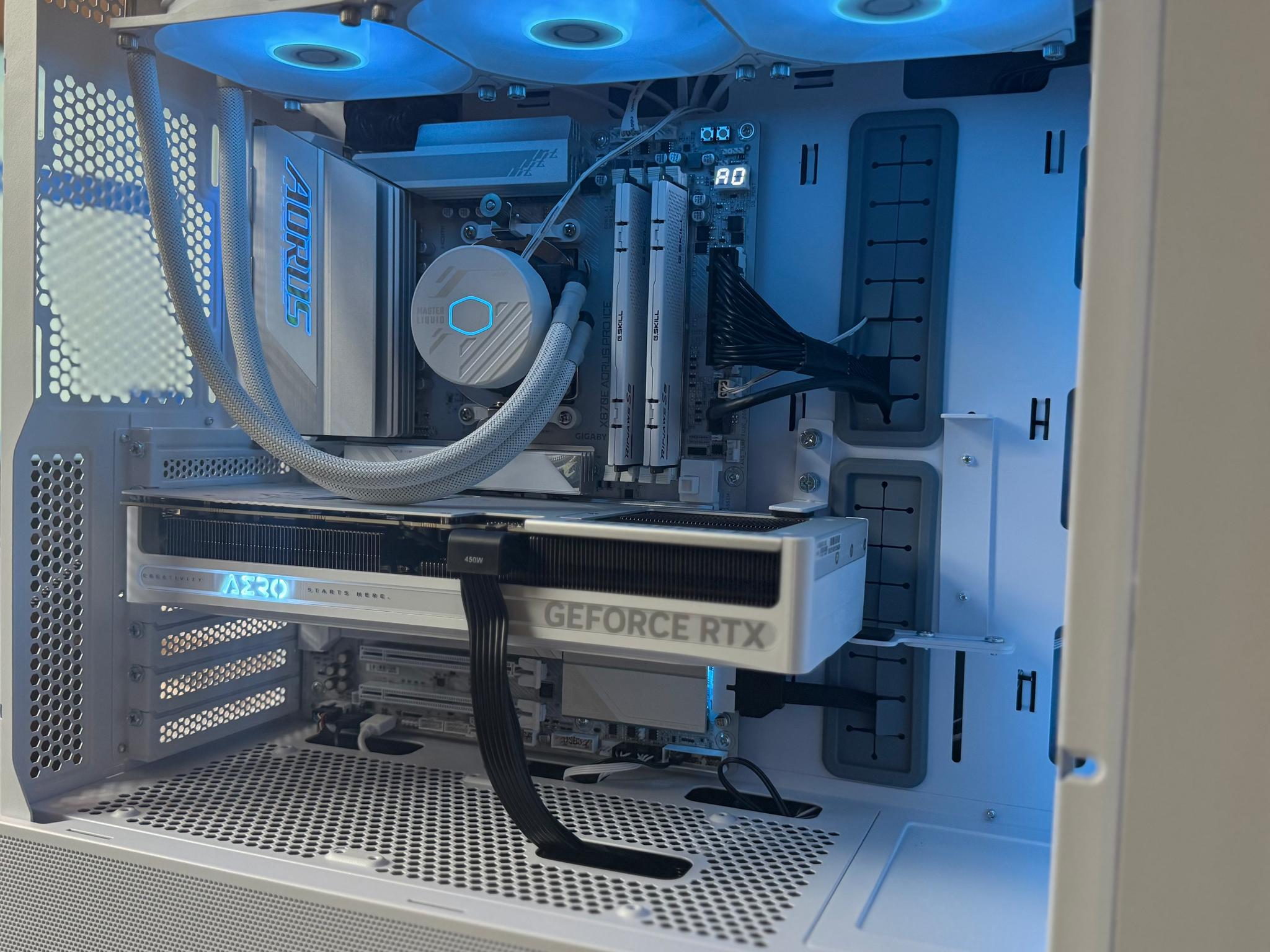Ultimate 4K Gaming & Streaming - RTX 5080 | Ryzen 7 9800X3D | 64GB DDR5 | 2TB SSD