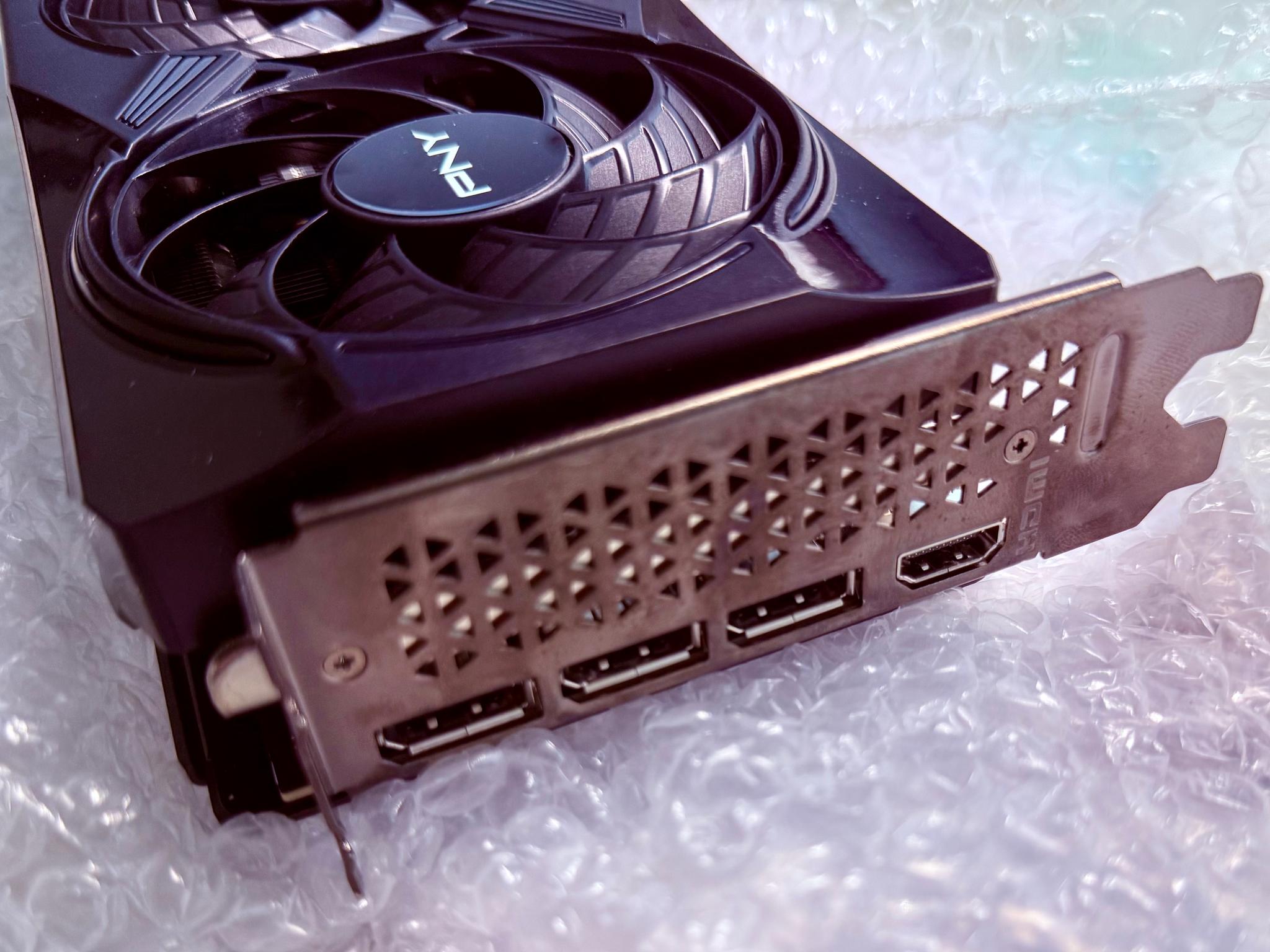 PNY GeForce RTX 5070 Overclocked Triple Fan - Image 5