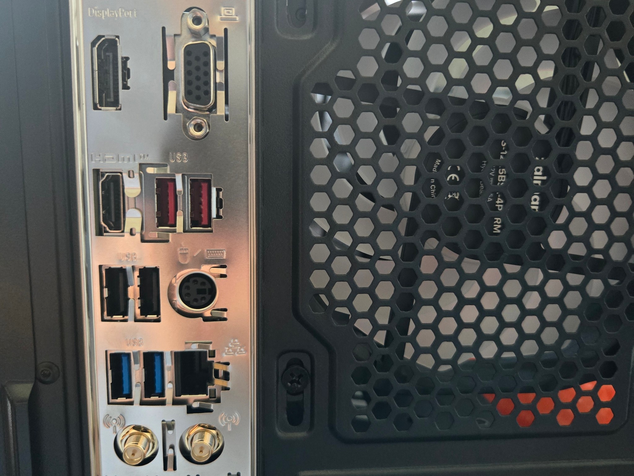 Custom Budget Gaming PC (AMD Ryzen 5 5500, RTX 2070, 16 GB DDR4 Ram, 1.5 TB Nvme SSD, 300 GB HDD)