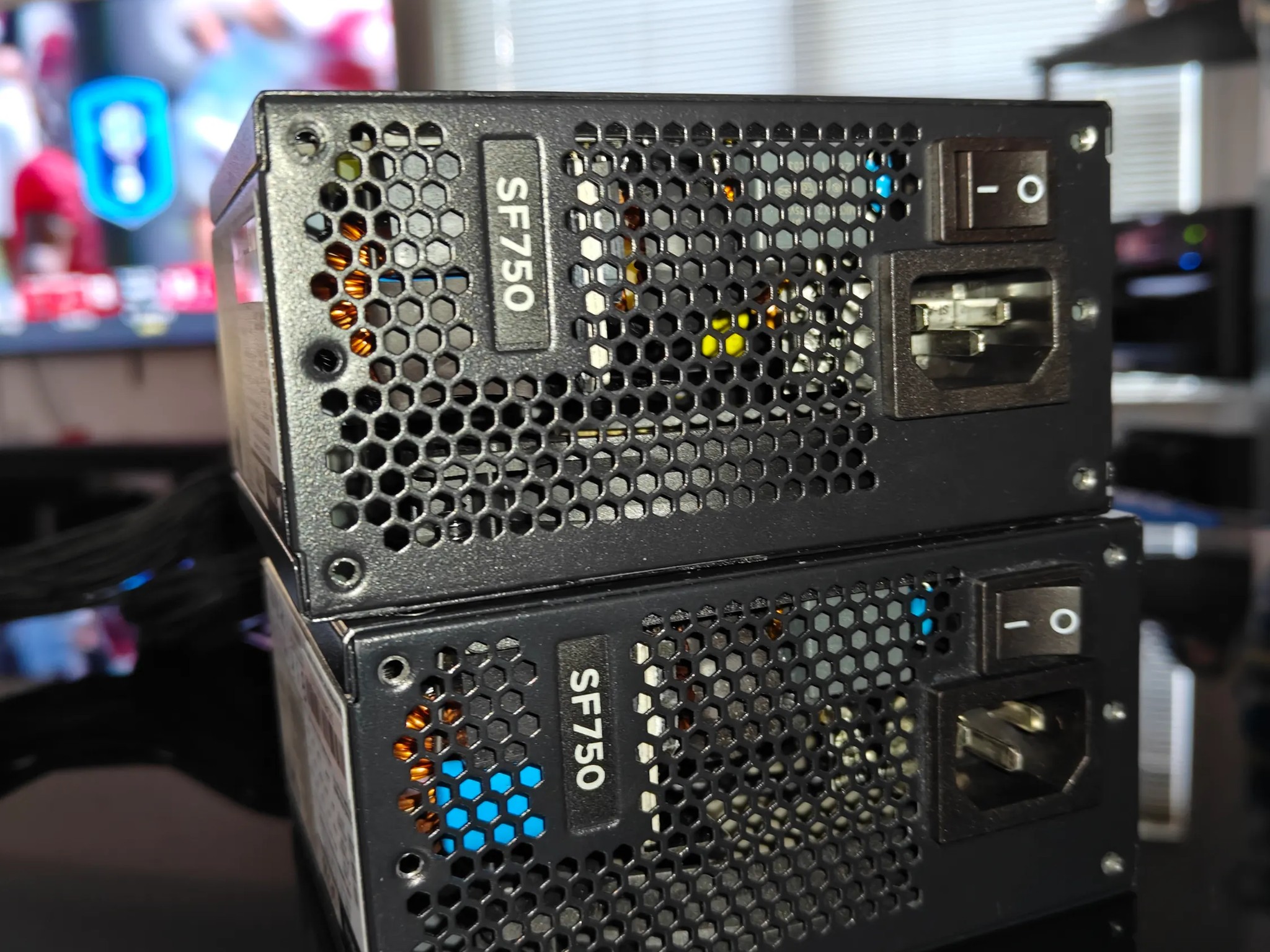 Corsair SF750 SFX 80 PLUS PLATINUM POWER SUPPLY
