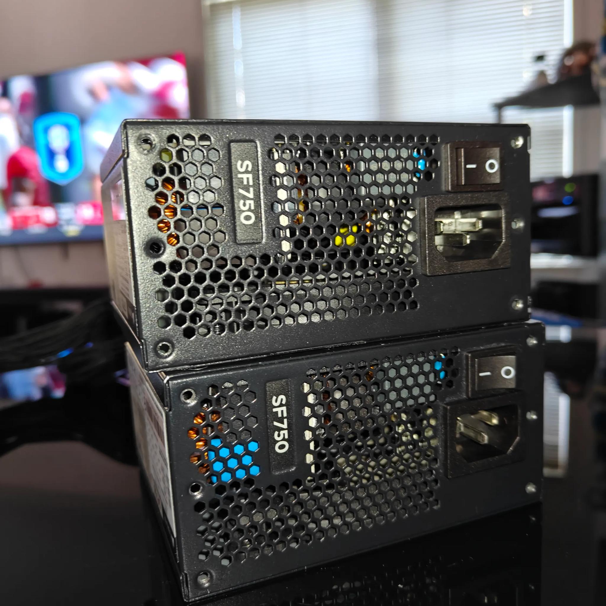 Corsair SF750 SFX 80 PLUS PLATINUM POWER SUPPLY