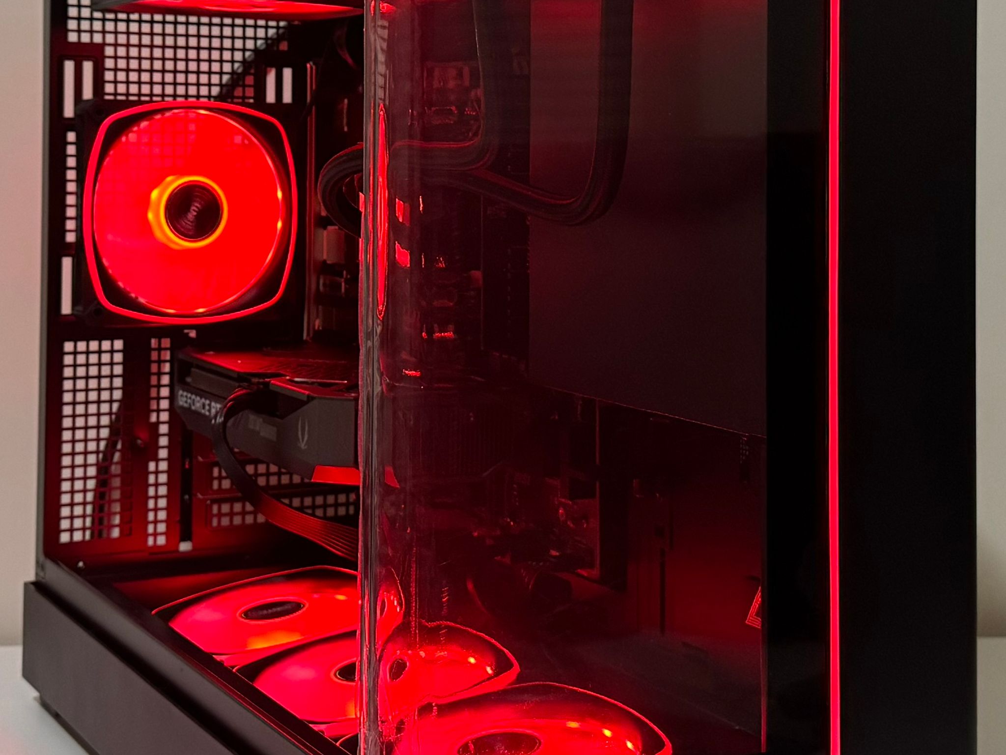 AMD X3D Ryzen 7 7700X3D 32GB DDR5 RAM GeForce RTX 5060 Ti 1TB Gen5 NVMe SSD 850W Gold Gaming PC