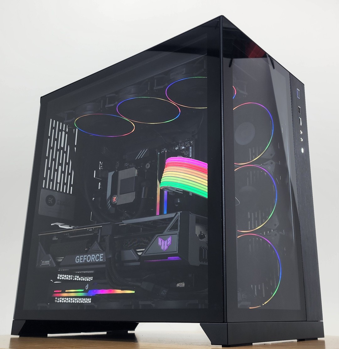 Gaming PC Ryzen 9 7950X 64GB RAM 2TB SSD RTX 4080 16GB Windows 11