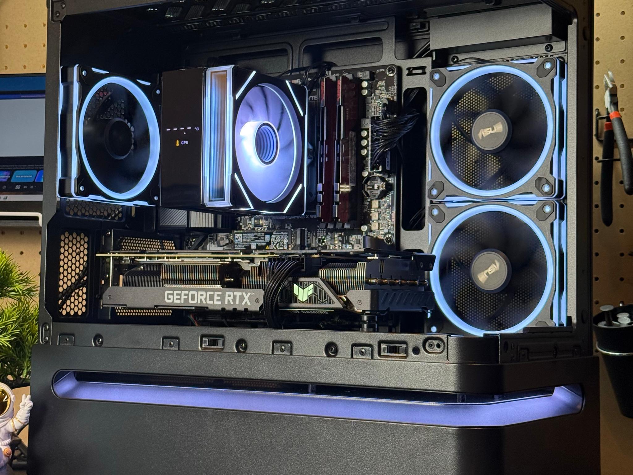 Gaming PC | RTX 3080 | Ryzen 5 5600 | 32GB DDR4 RAM | 1TB | Windows 11