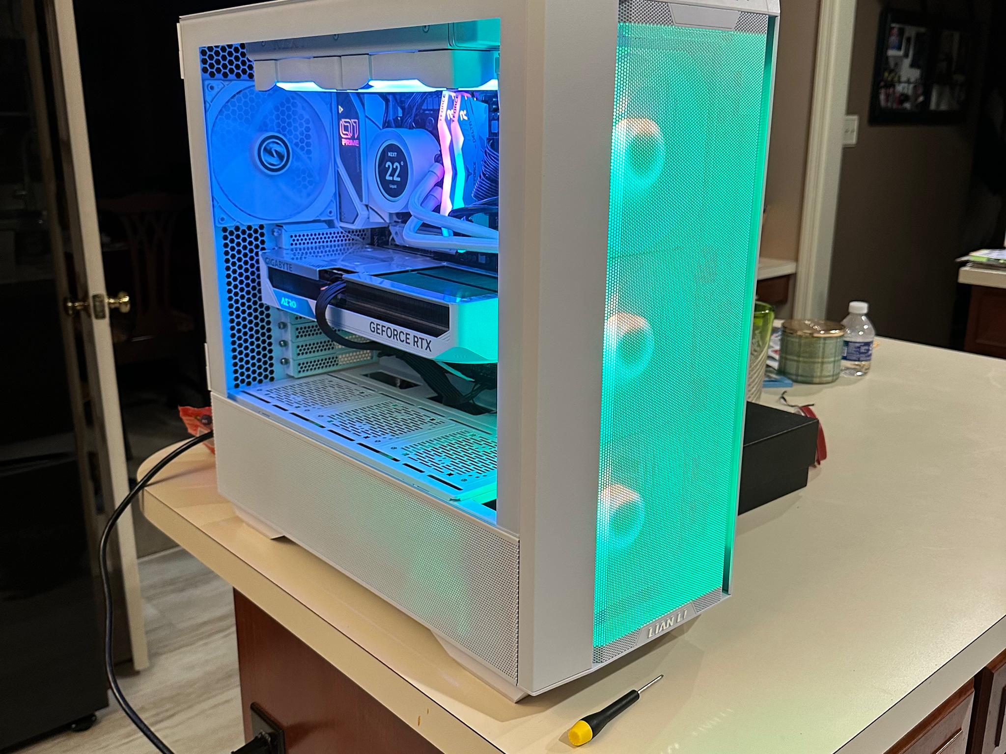 Blizzard White Custom Gaming PC, 4070Ti Ryzen 9 7900X3D
