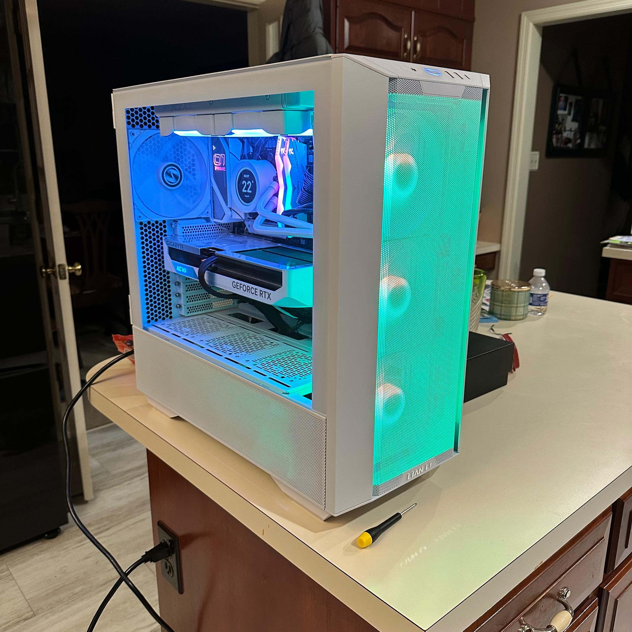 Blizzard White Custom Gaming PC, 4070Ti Ryzen 9 7900X3D