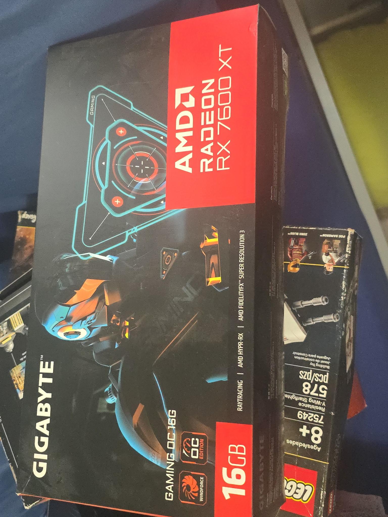 Gigabyte Radeon RX 7600 XT GAMING OC 16G