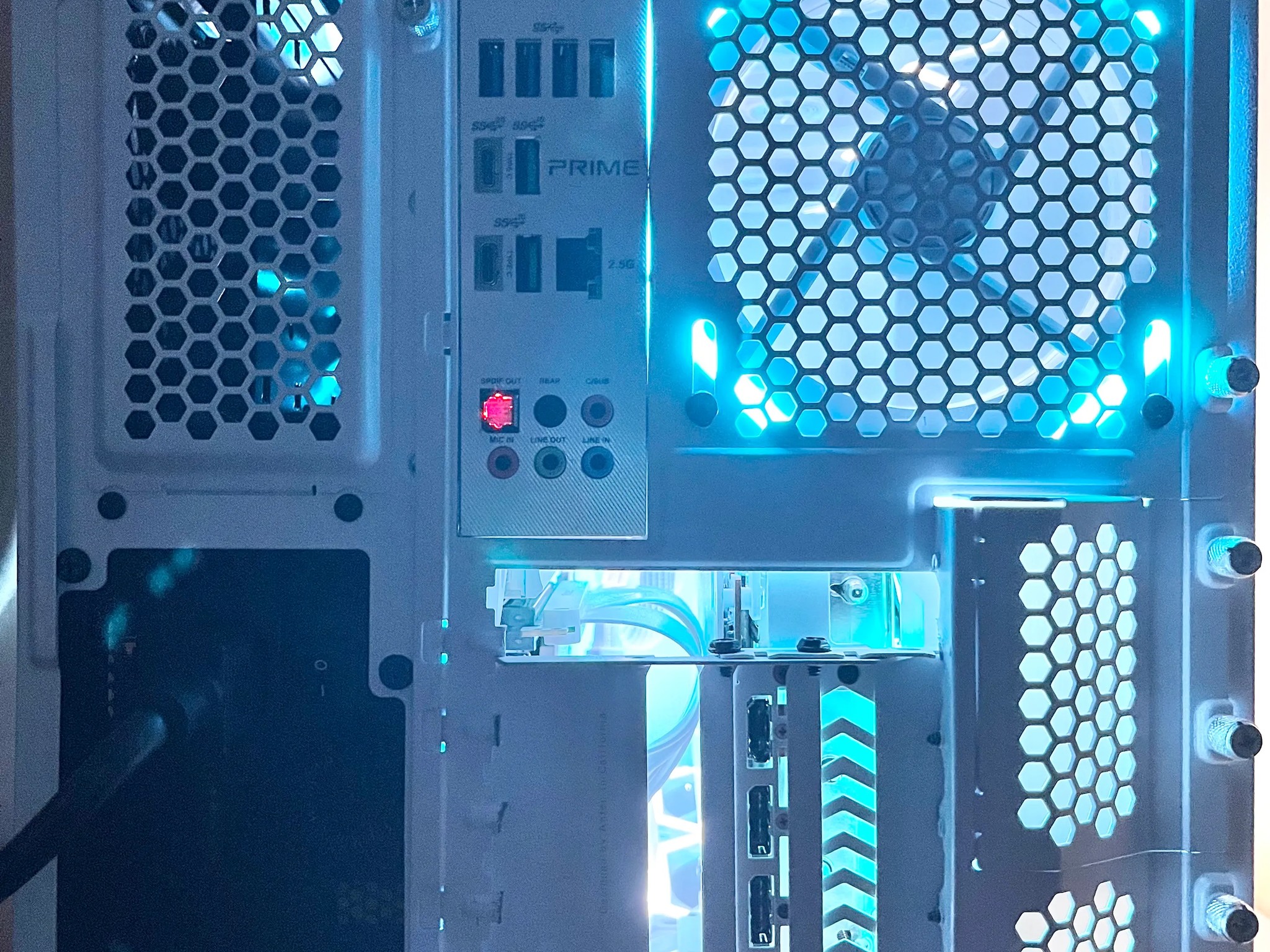 Deep Ice ❄ - 13700k 7900XTX 32GB DDR5 2TB Custom Gaming PC