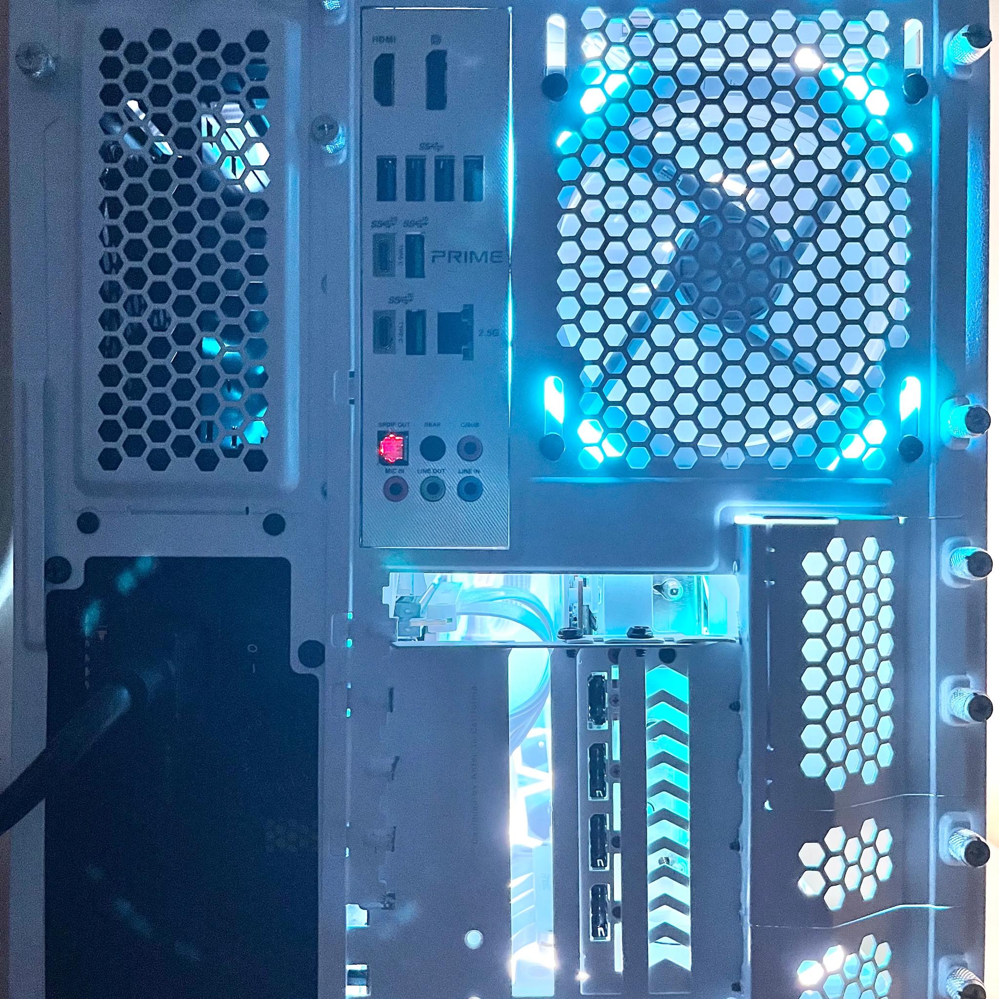Deep Ice ❄ - 13700k 7900XTX 32GB DDR5 2TB Custom Gaming PC