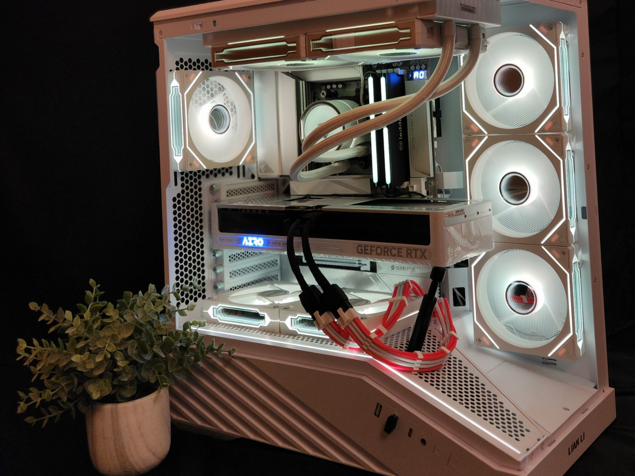 Ryzen 7 9700X • RTX 5070 • 32GB DDR5 • 1TB NVMe • Clean Build • Win 11