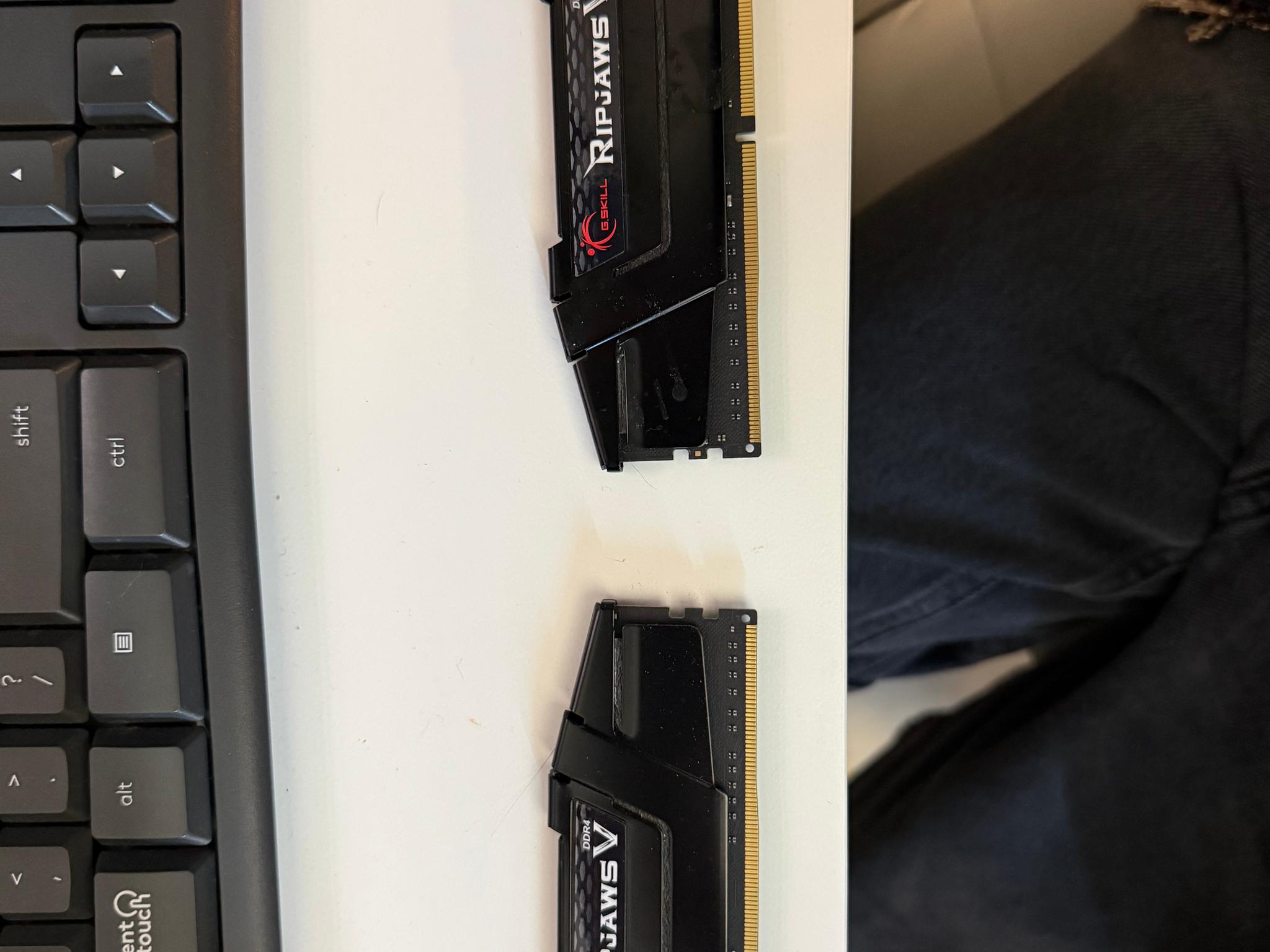Used G.Skill Ripjaws 3200MHZ 32gb (2x16gb) CL16 memory