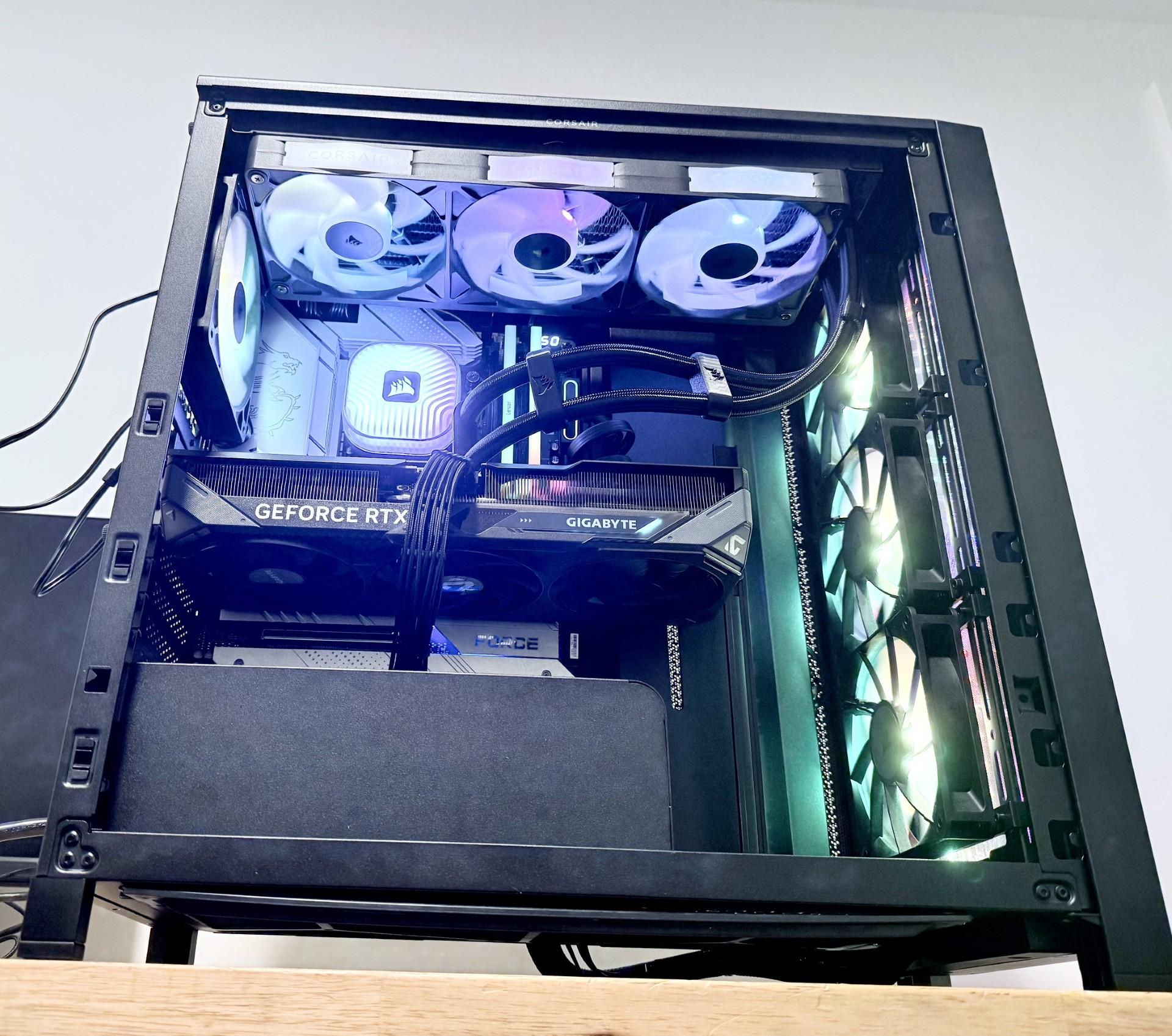 Corsair 4000D RTX 5070 OC 12GB