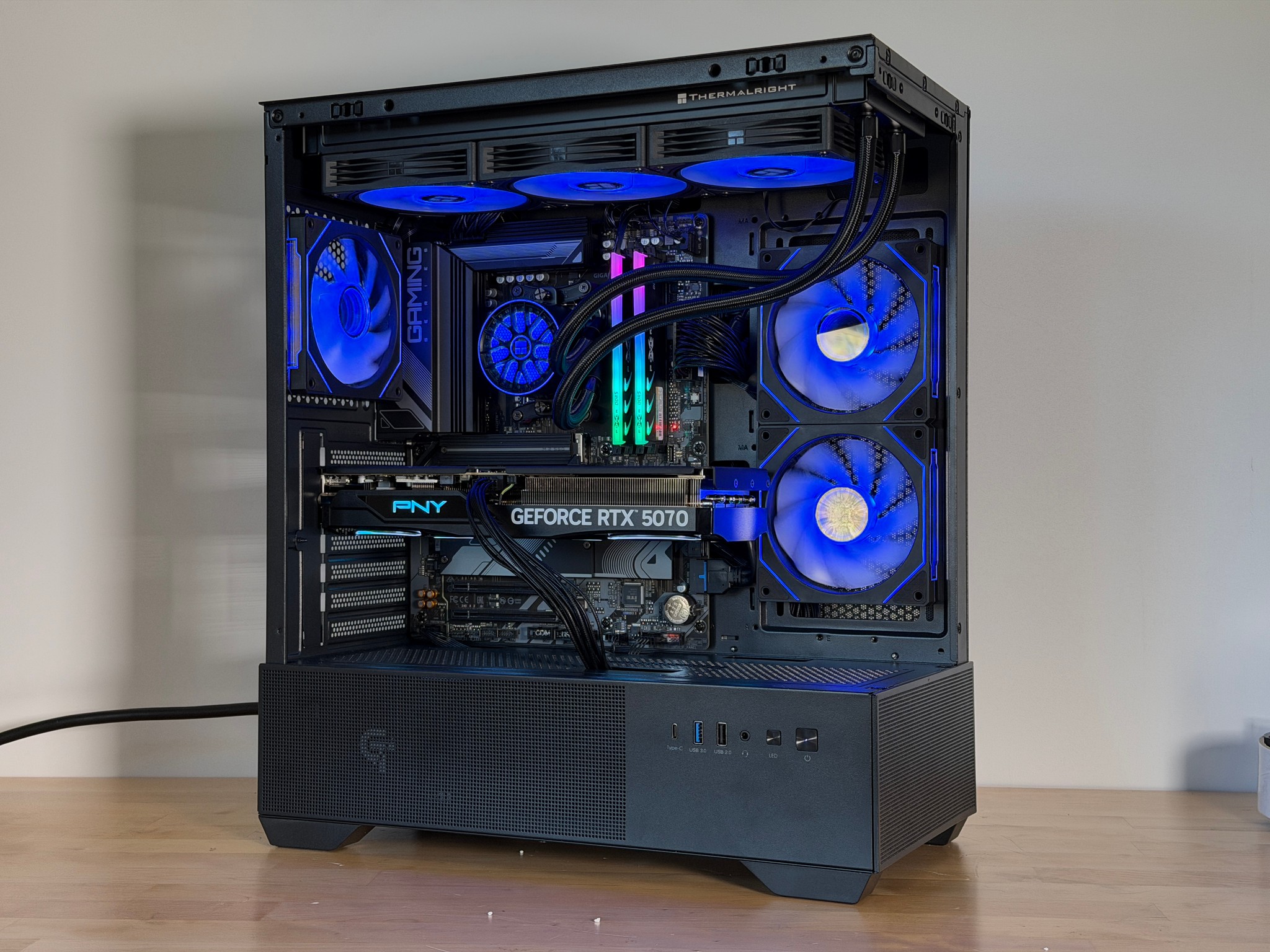 RTX 5070 Ryzen 5 7600x Gaming PC