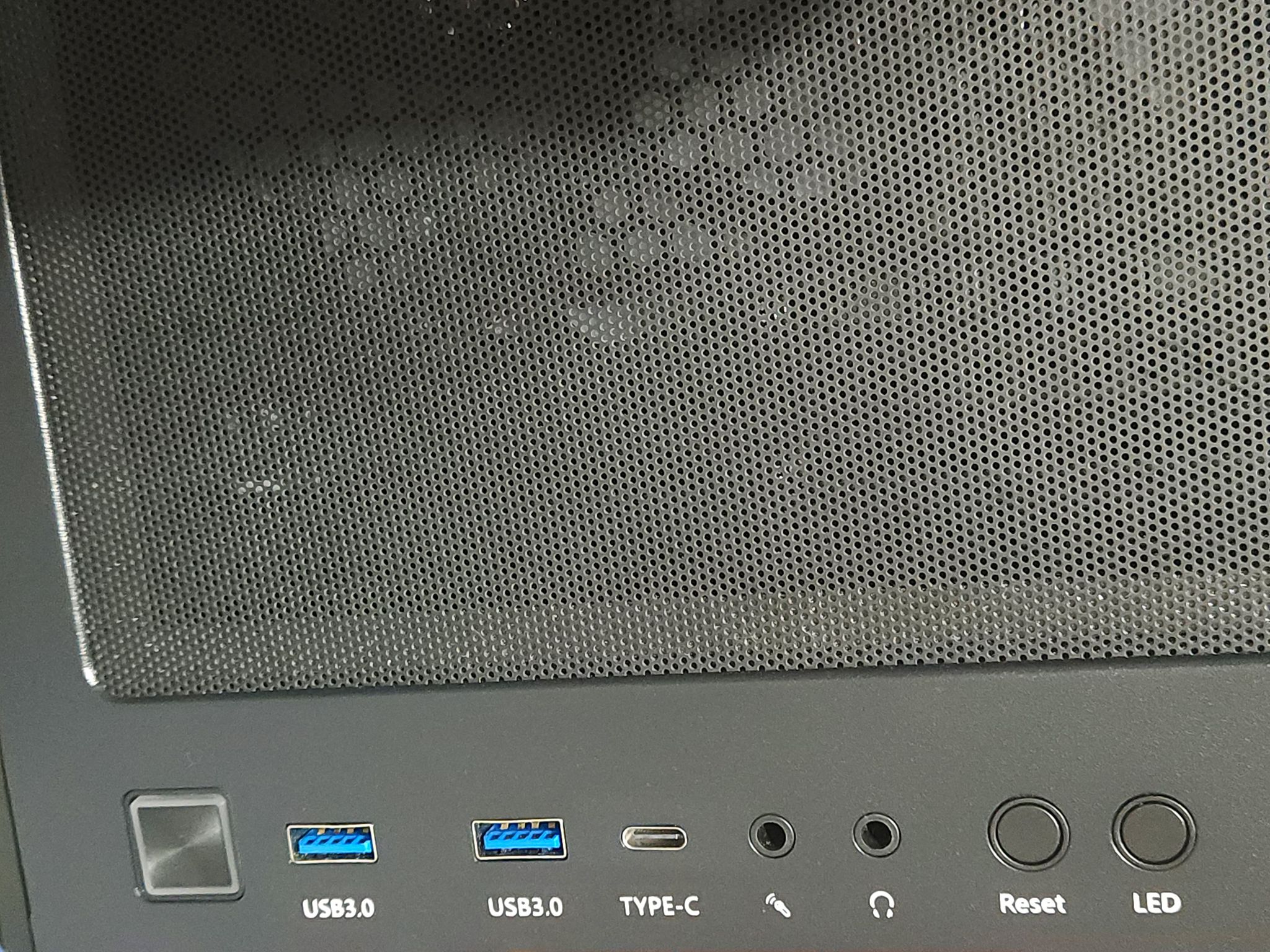 🌊 RTX 3080 TI 12 GB | Ryzen 7 5800X | 32GB DDR4 4000MTs | 2 TB NVME | WIFI + BT | AIO