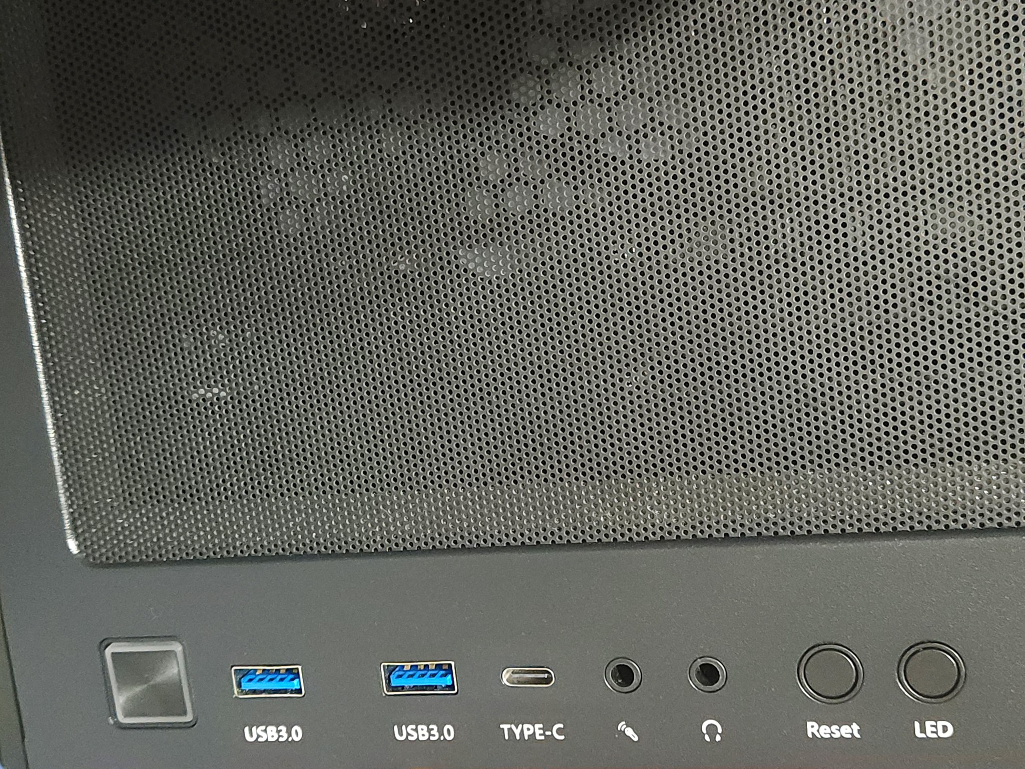 🌊 RTX 3080 TI 12 GB | Ryzen 7 5800X | 32GB DDR4 4000MTs | 2 TB NVME | WIFI + BT | AIO