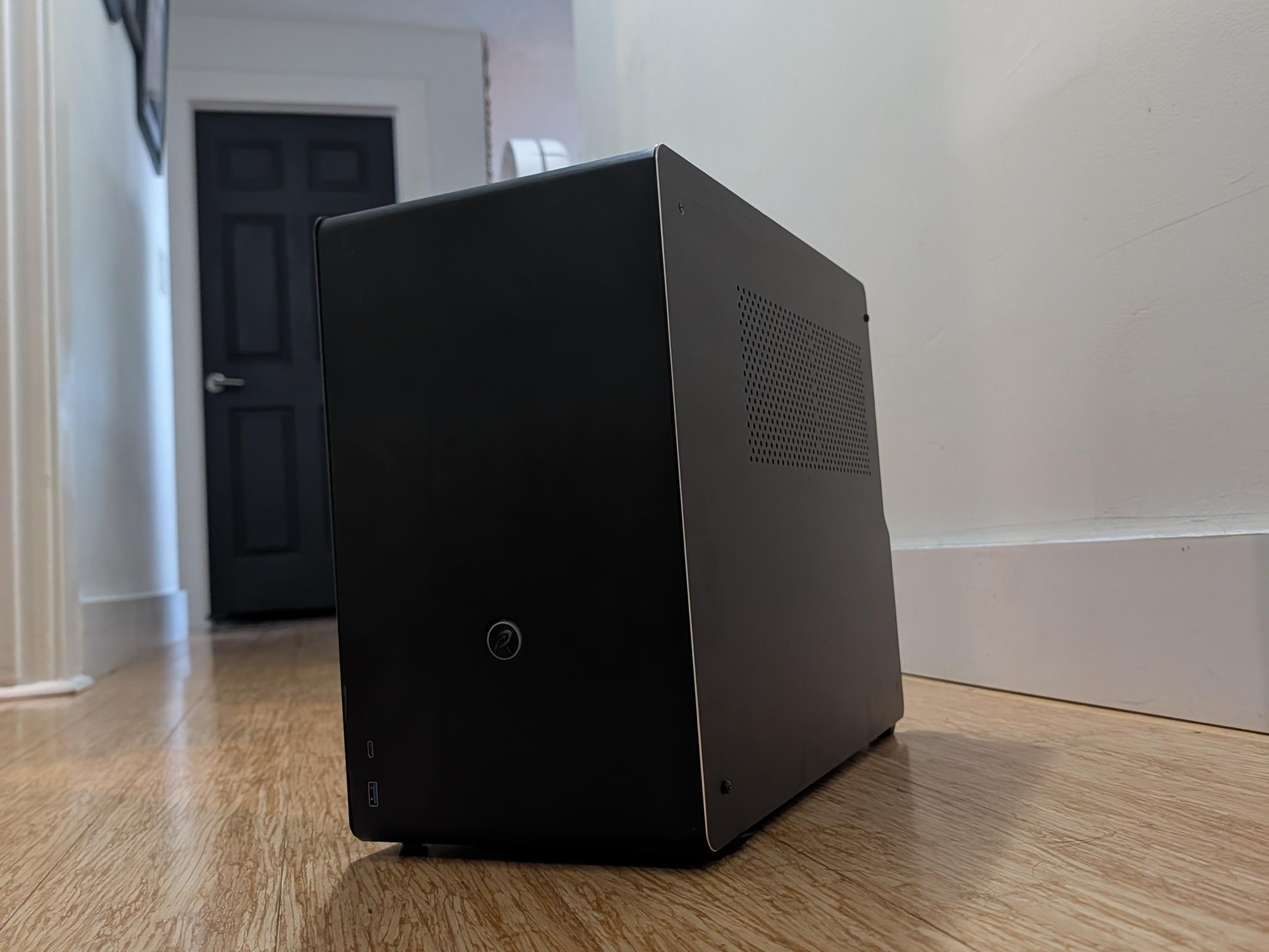 Custom Vertical GPU Gaming PC | Quadro M4000 | I7 4770T | 512GB SSD | 16GB |