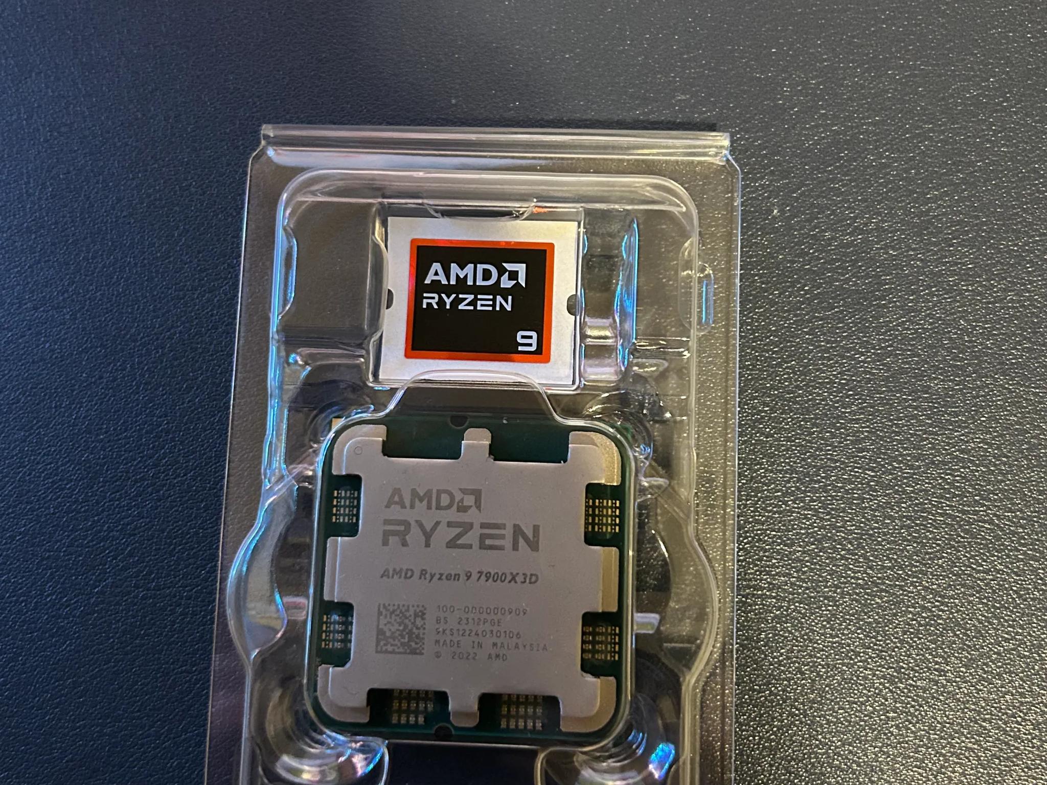 AMD Ryzen 9 7900X3D CPU - 12 Core processor