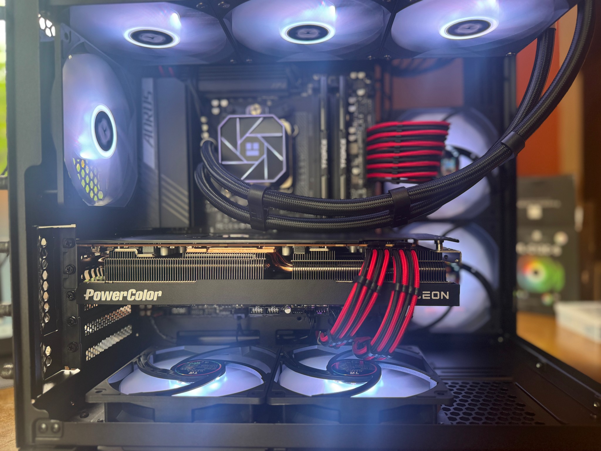 ▪️Black Box Mini▪️1440p Gaming PC - RX 7700XT | Ryzen 5 7600X | 32GB DDR5 | 1TB SSD