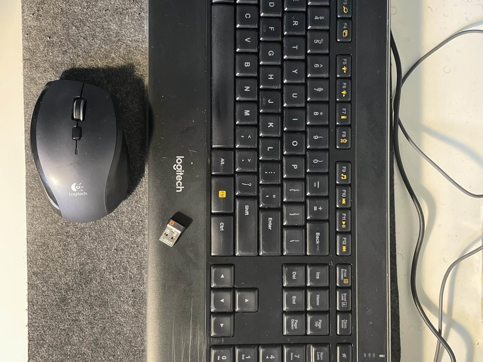 Logitech K800 Wireless Keyboard + Logitech M705. Tested