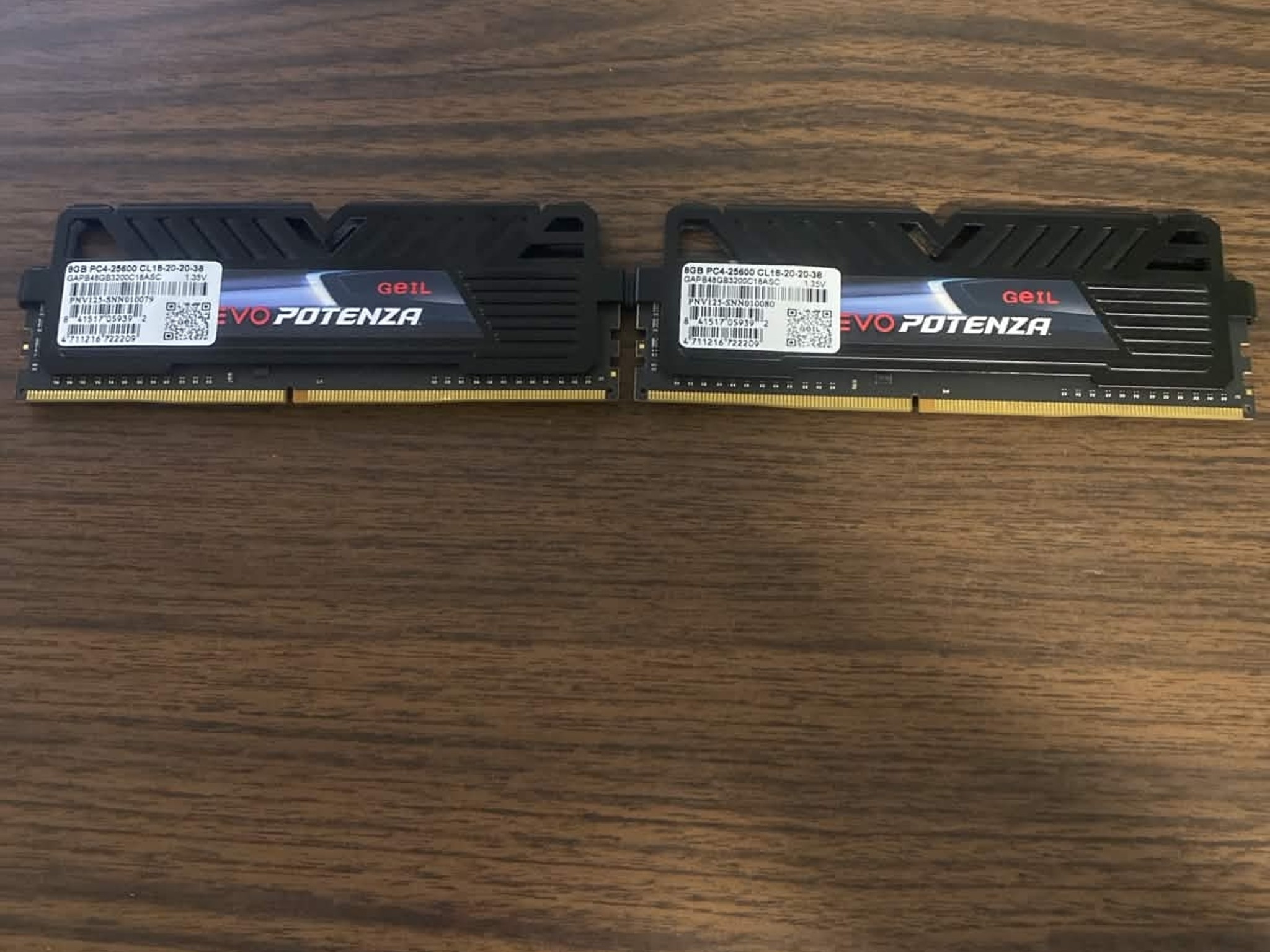 GeIL EVO Potenza GAPB48GB3200C18ASC 16GB (2x8GB) DDR4-3200 CL18