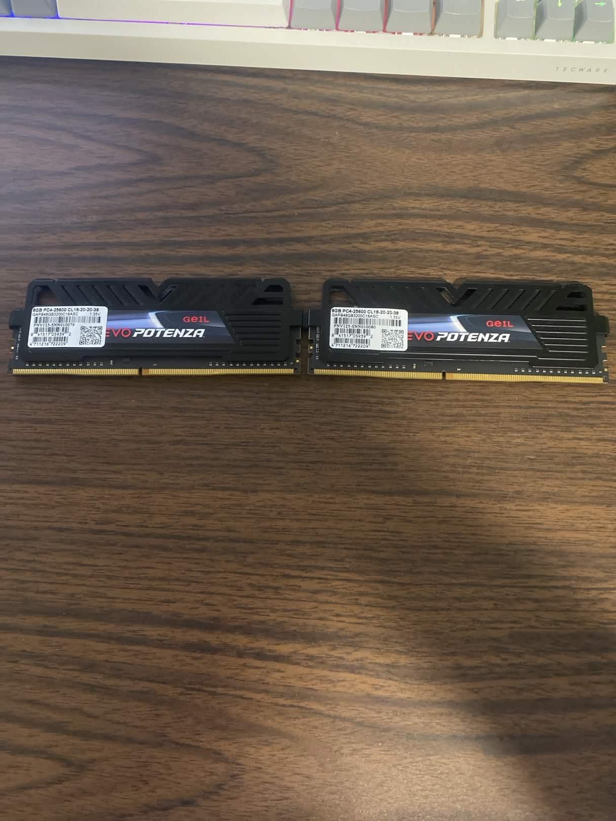 GeIL EVO Potenza GAPB48GB3200C18ASC 16GB (2x8GB) DDR4-3200 CL18