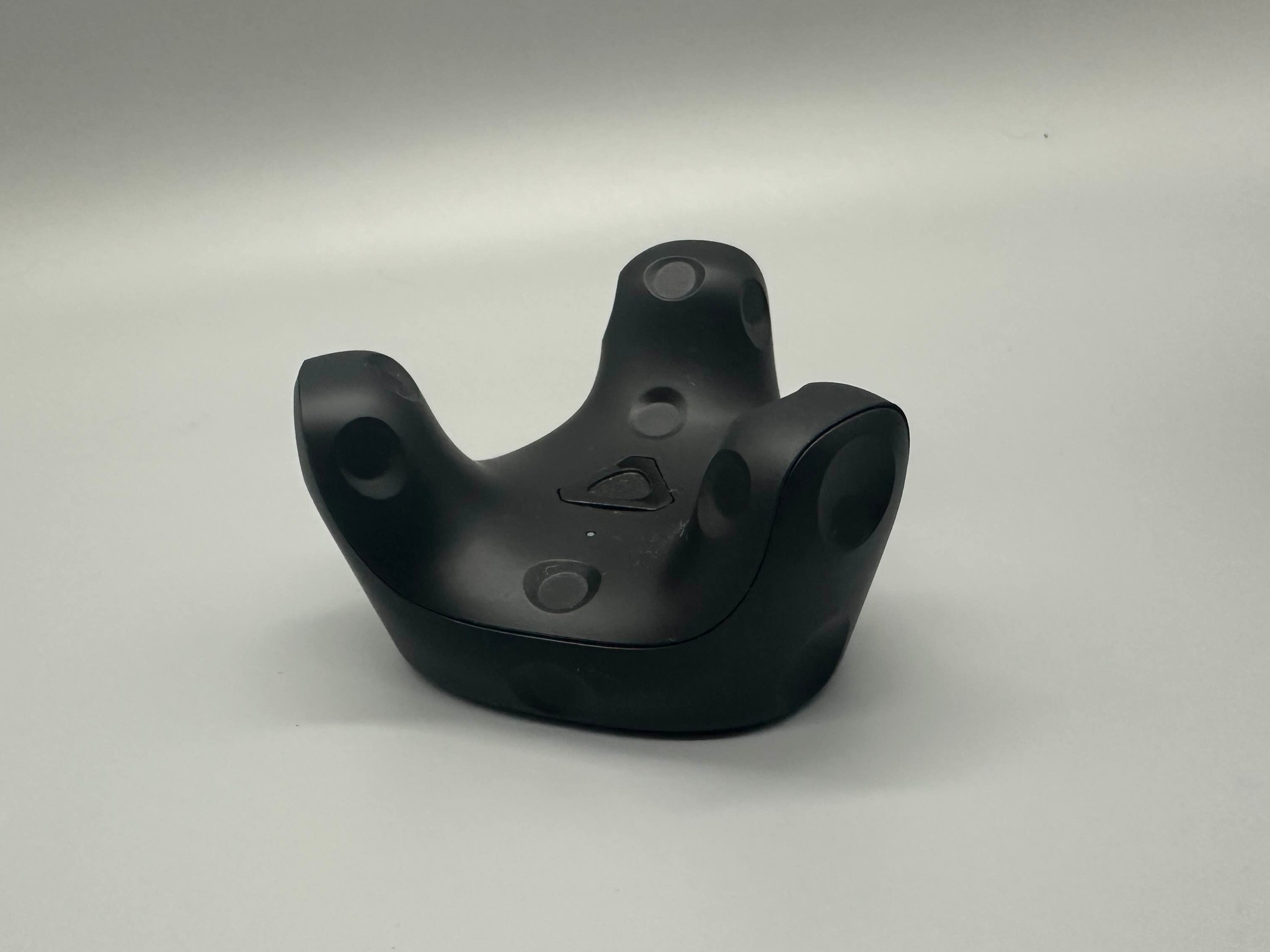 Full Body Tracking Vive Trackers (3) and 2.0 Base Stations