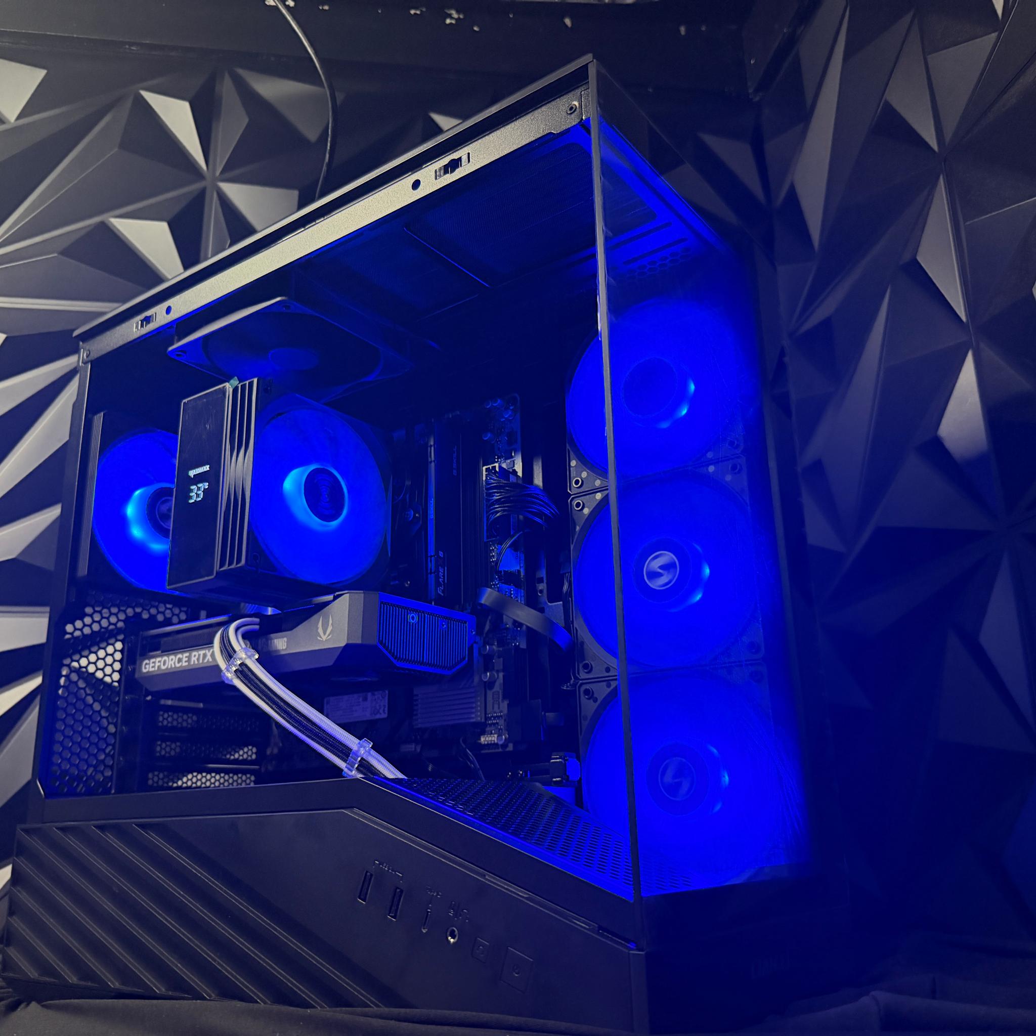 🚀🎮 THE STARTER CARTER 🎮🚀 Ryzen 5 8400F| RTX 5060Ti| 16 GB DDR5| 1.25 TB NVMe| 650W Gold PSU