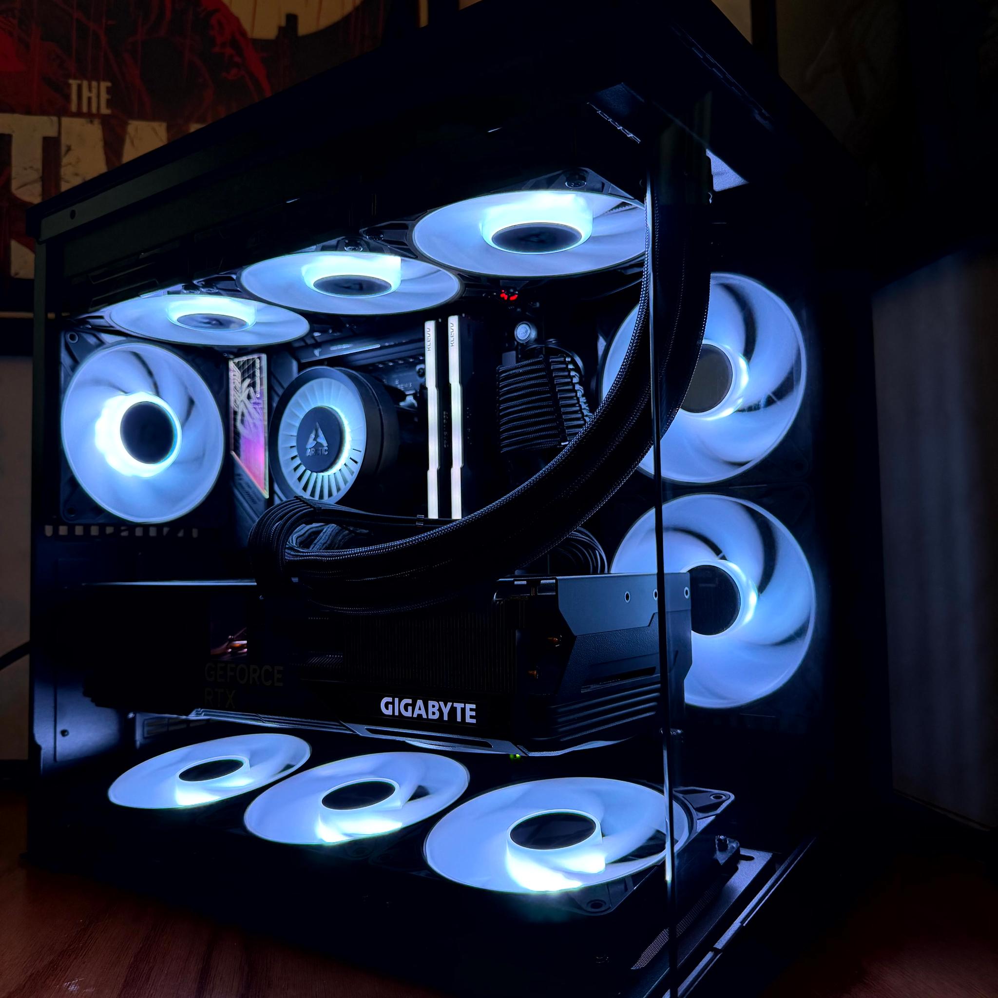 Tveir Hrafnar - RTX 4080 Super OC | Ryzen 9 7900x3d | 32G RAM @6400MT/sec | 4TB Storage | 1000W PSU
